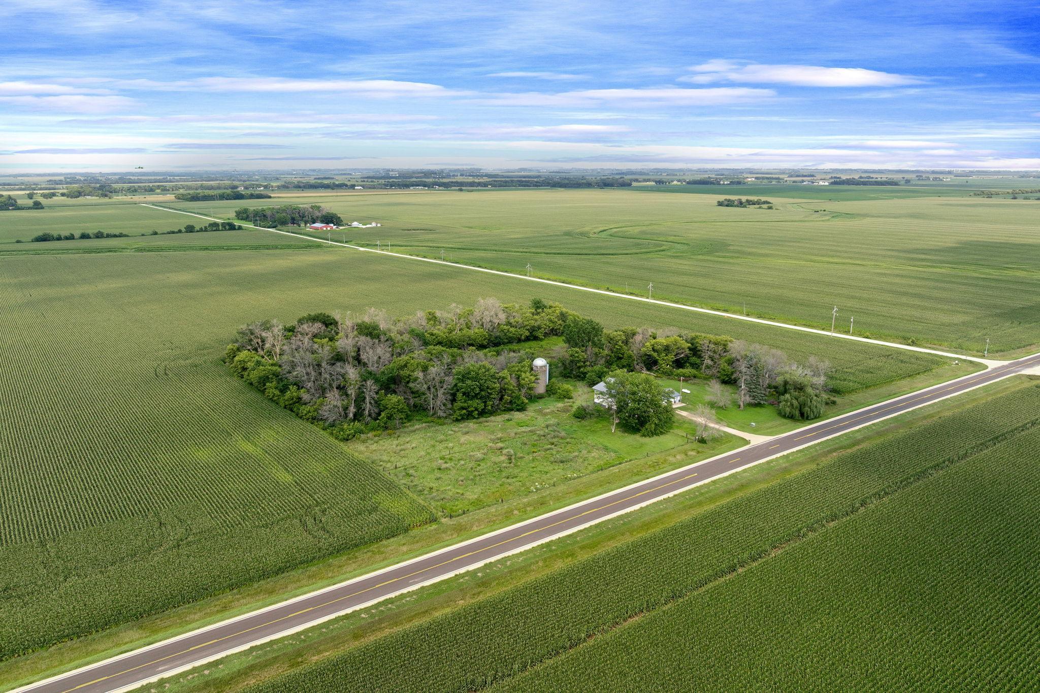 main property photo 18