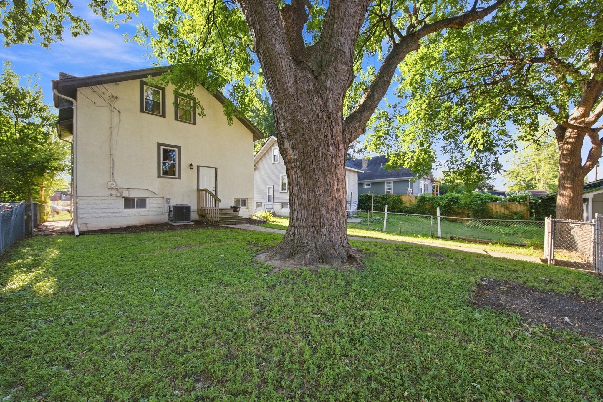 main property photo 15