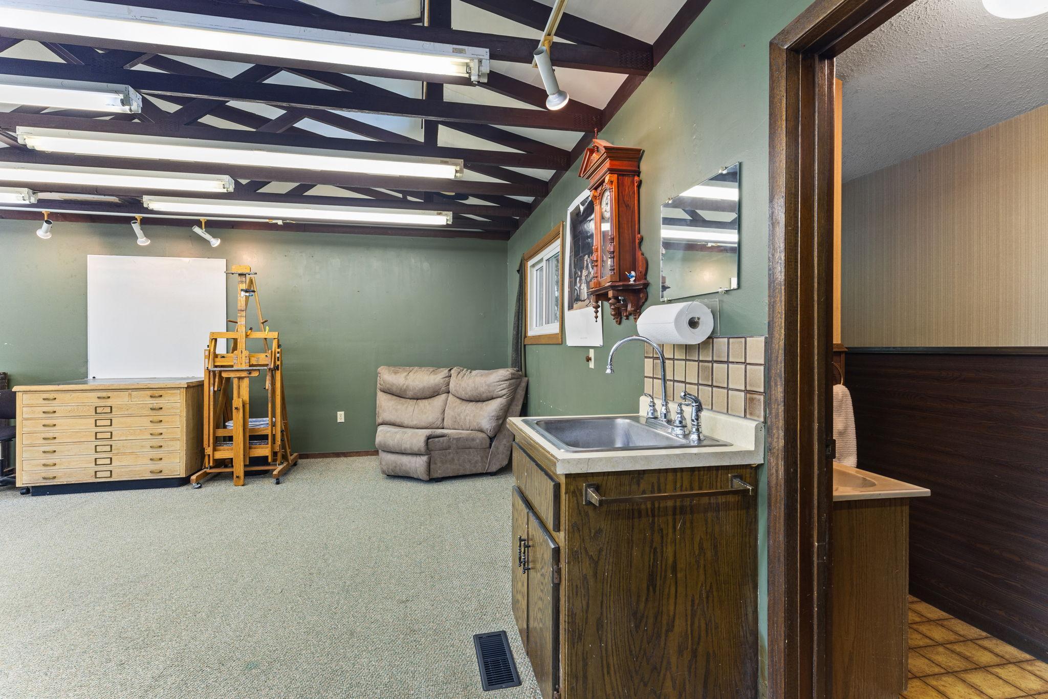 main property photo 67