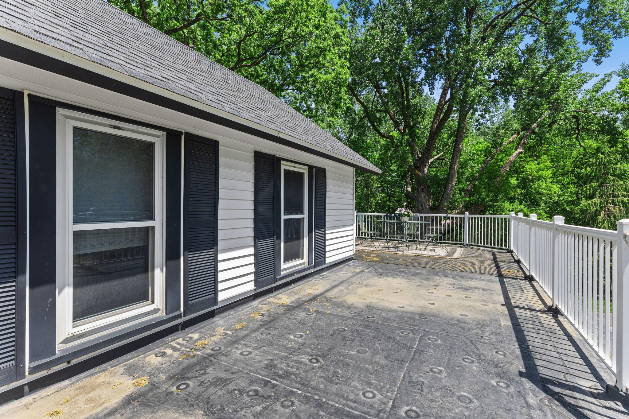 main property photo 75