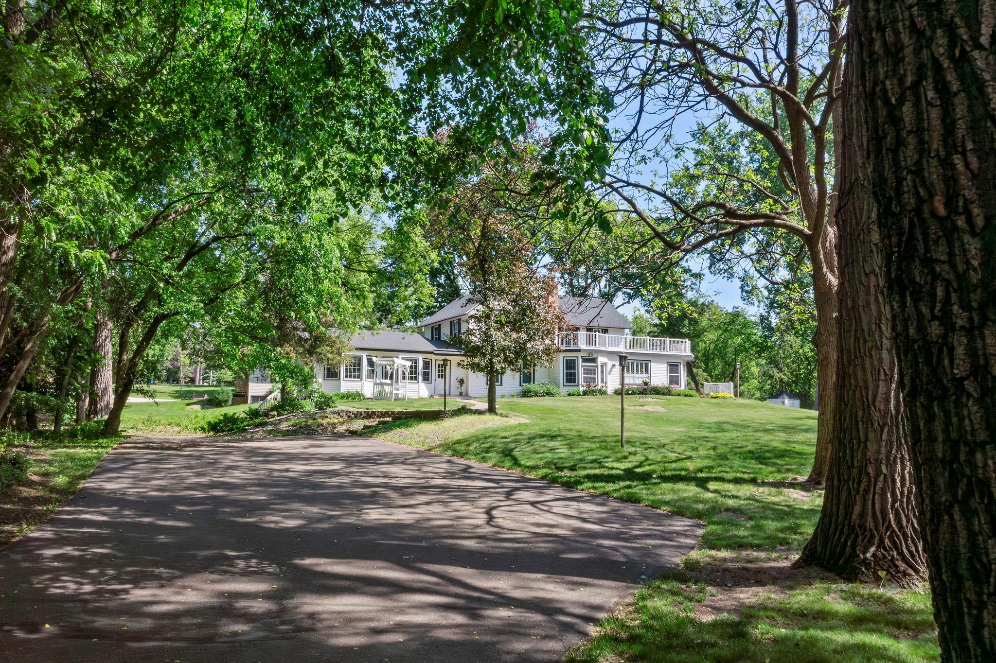 main property photo 8