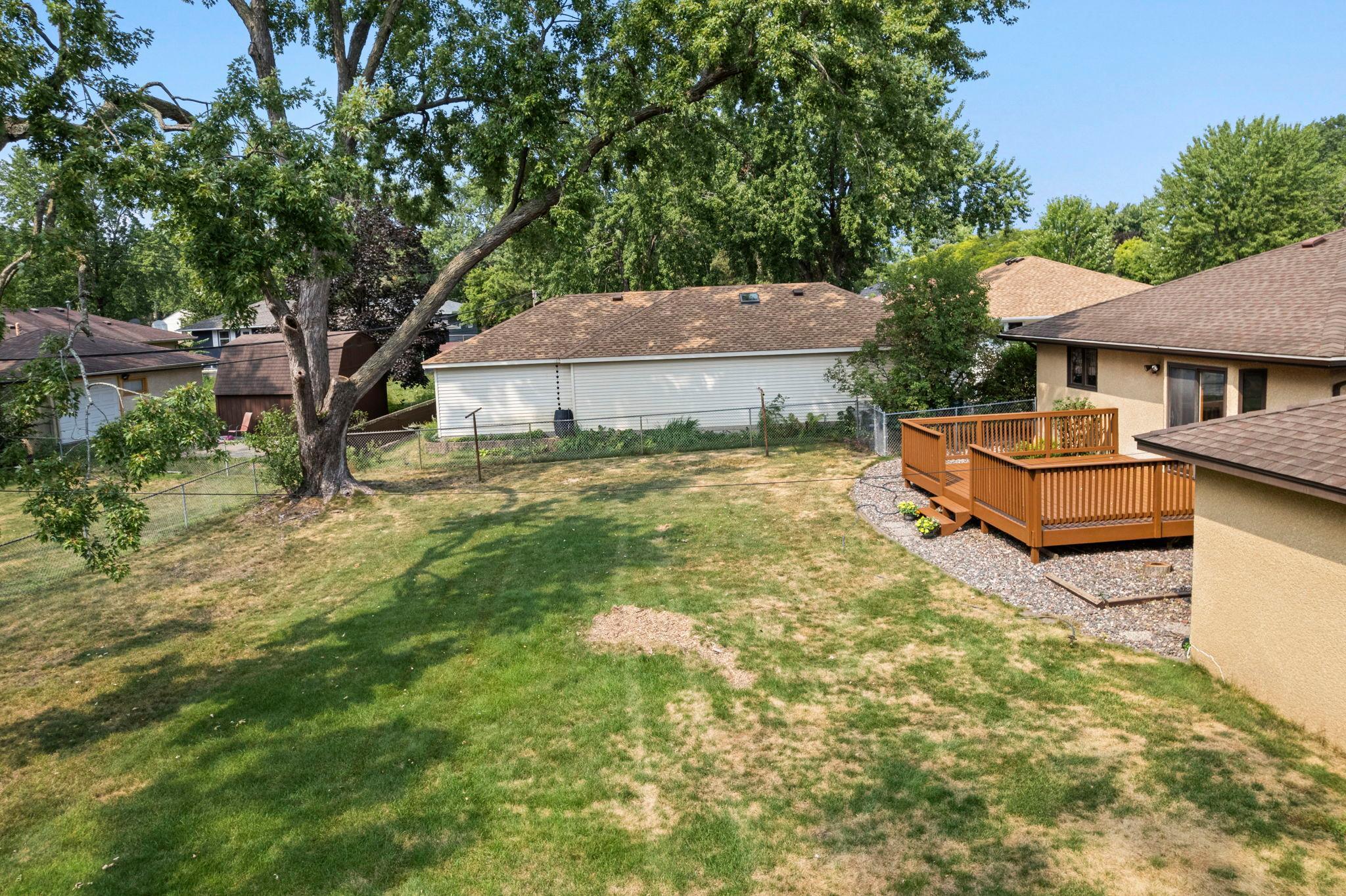 main property photo 40