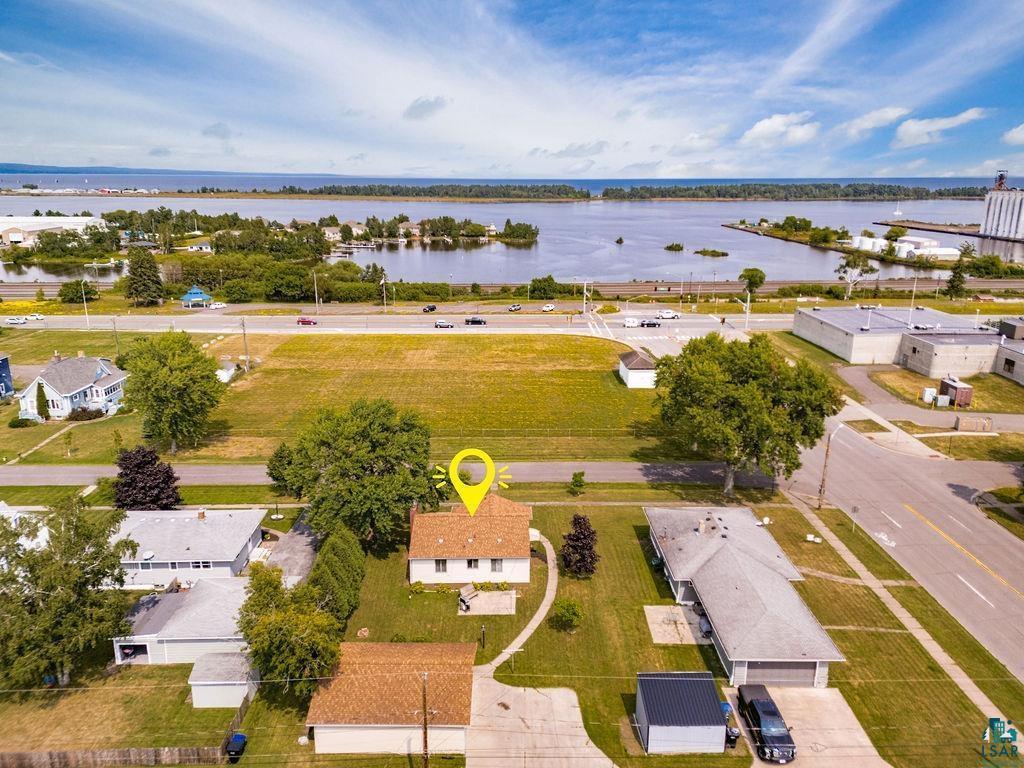 main property photo 31