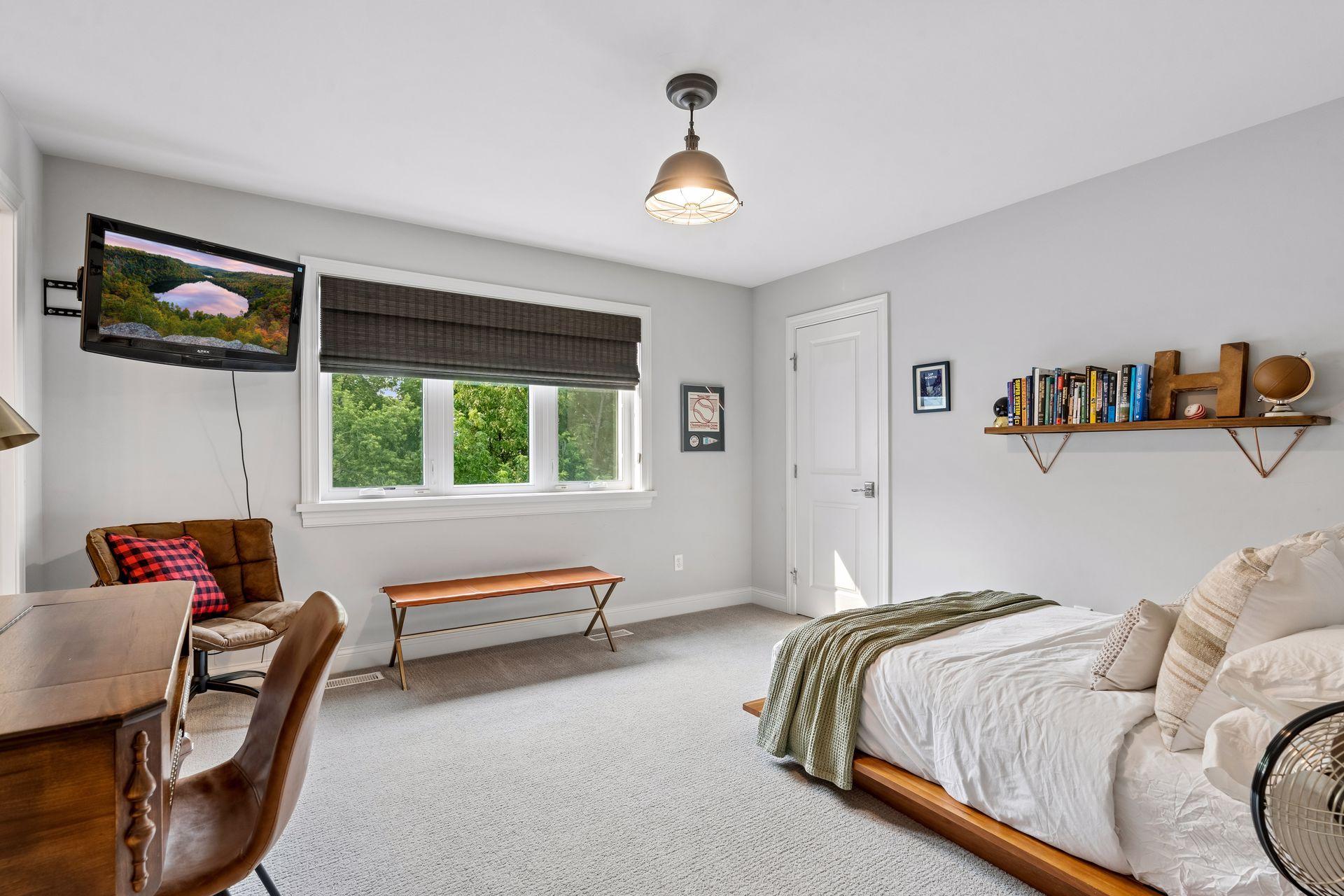 main property photo 45