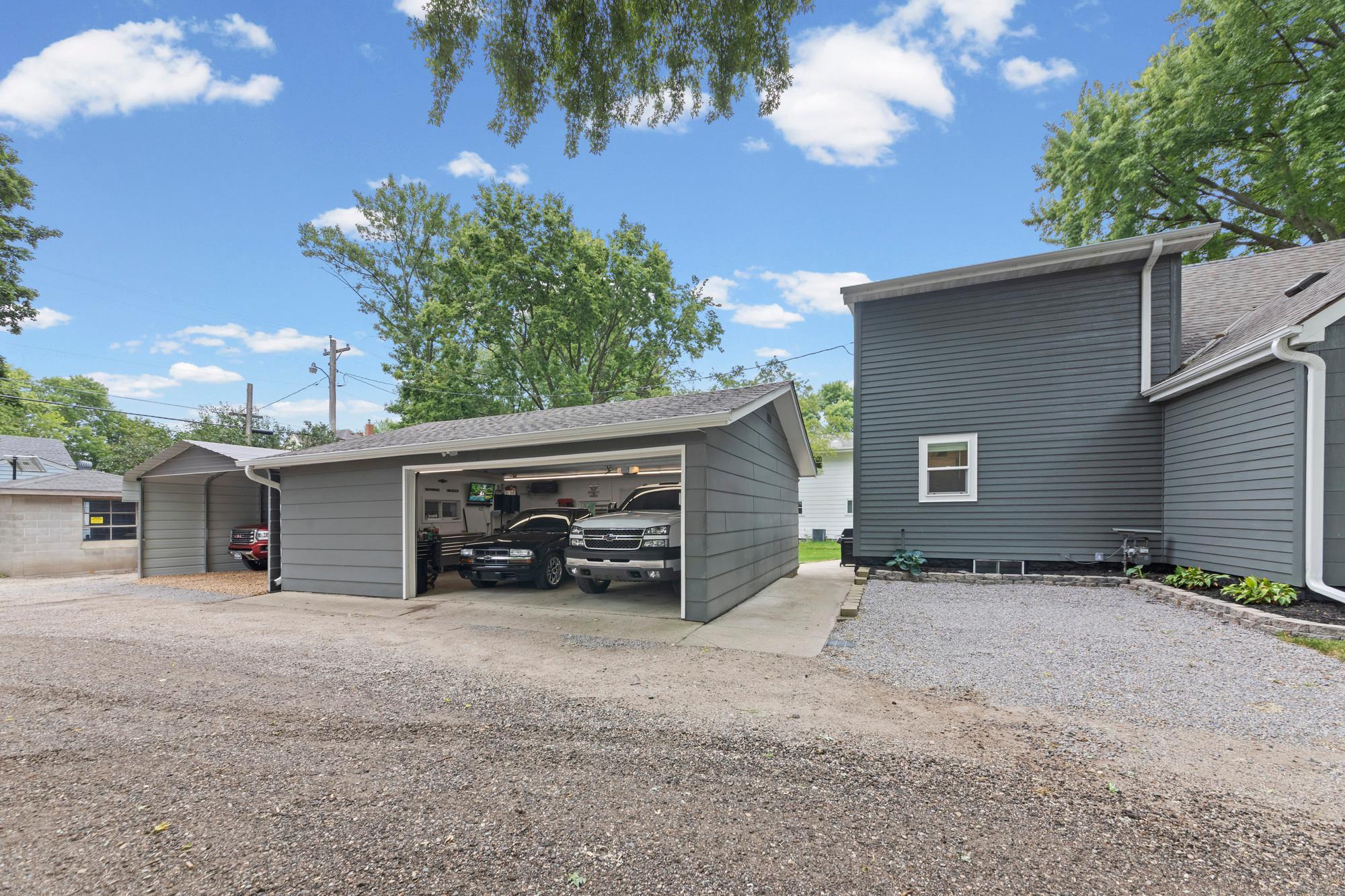 main property photo 50