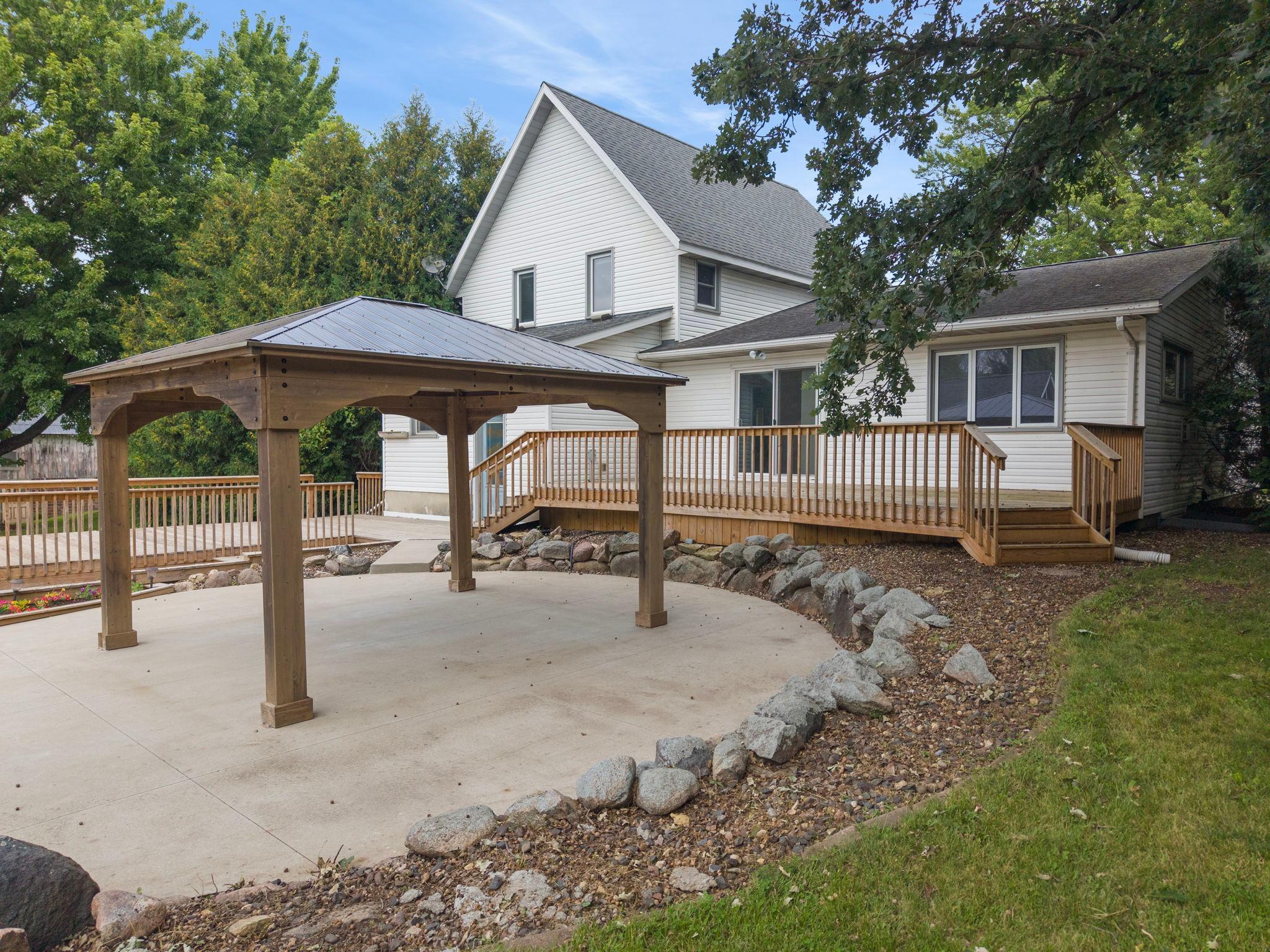 main property photo 41