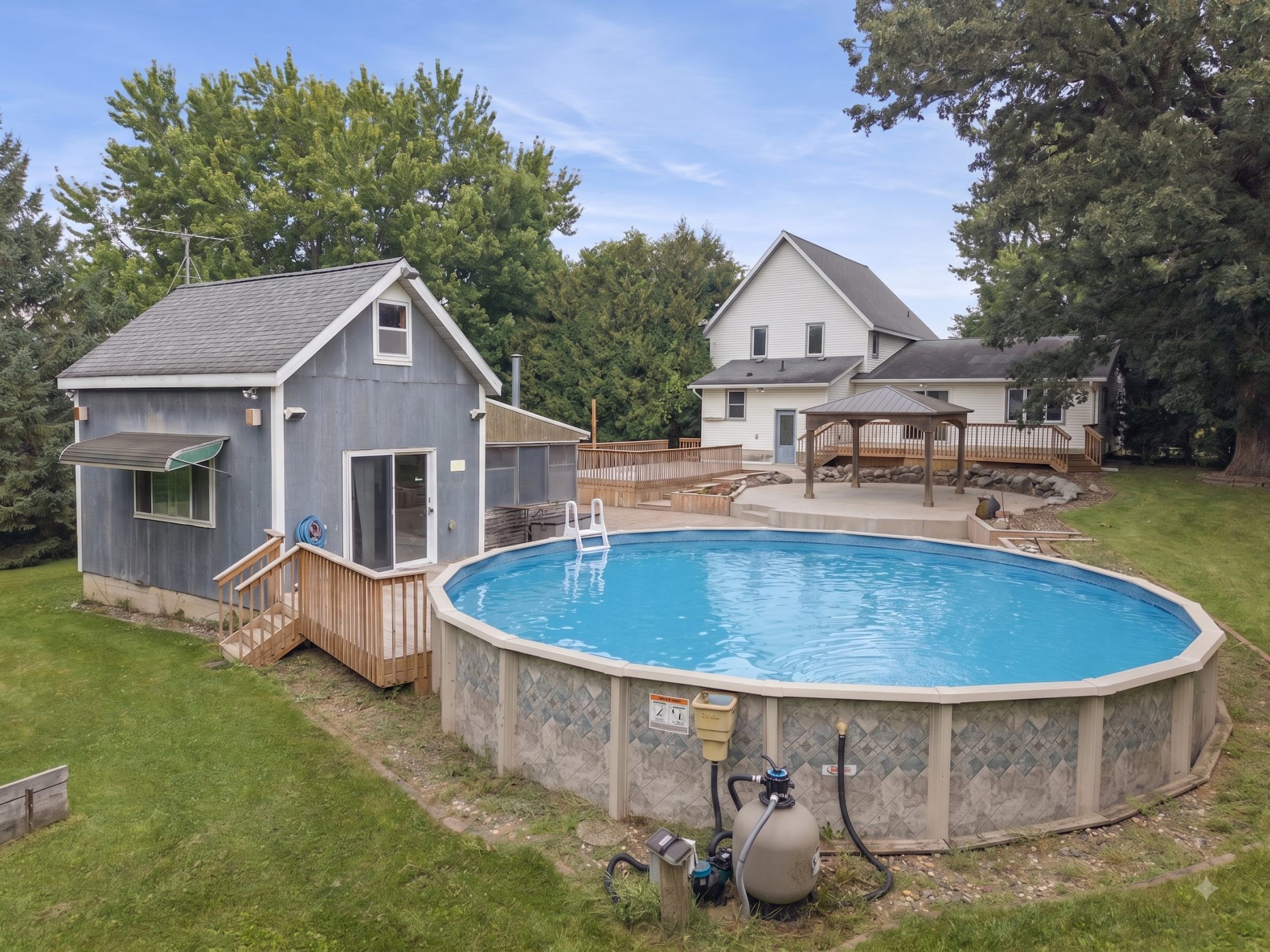 main property photo 43