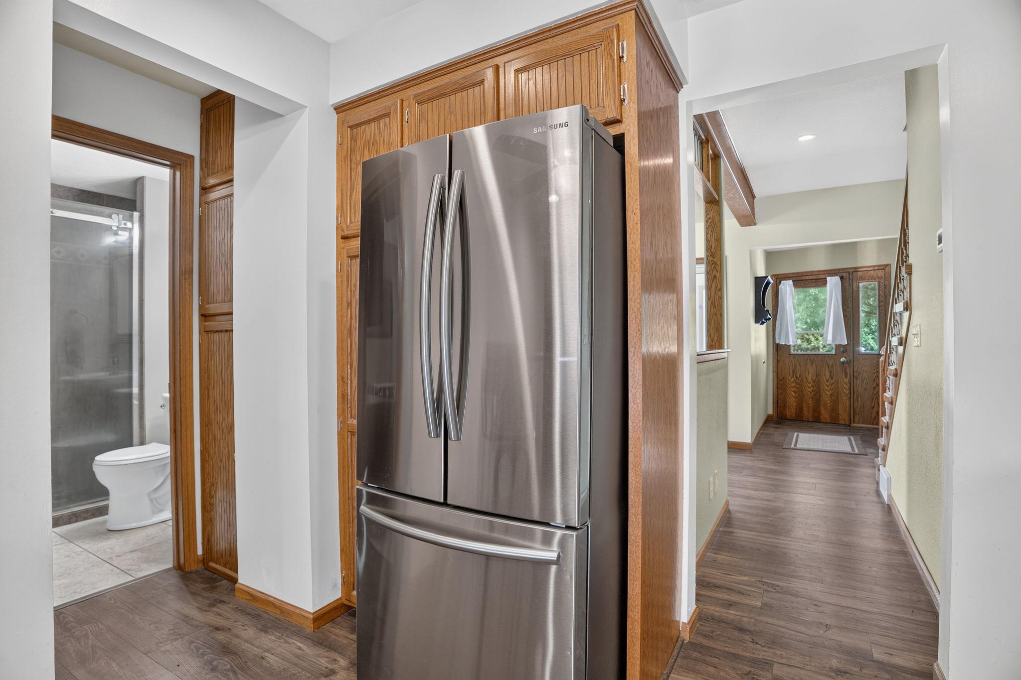 main property photo 9