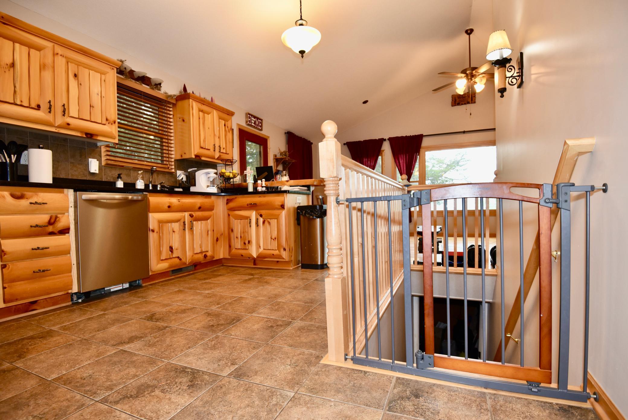 main property photo 17