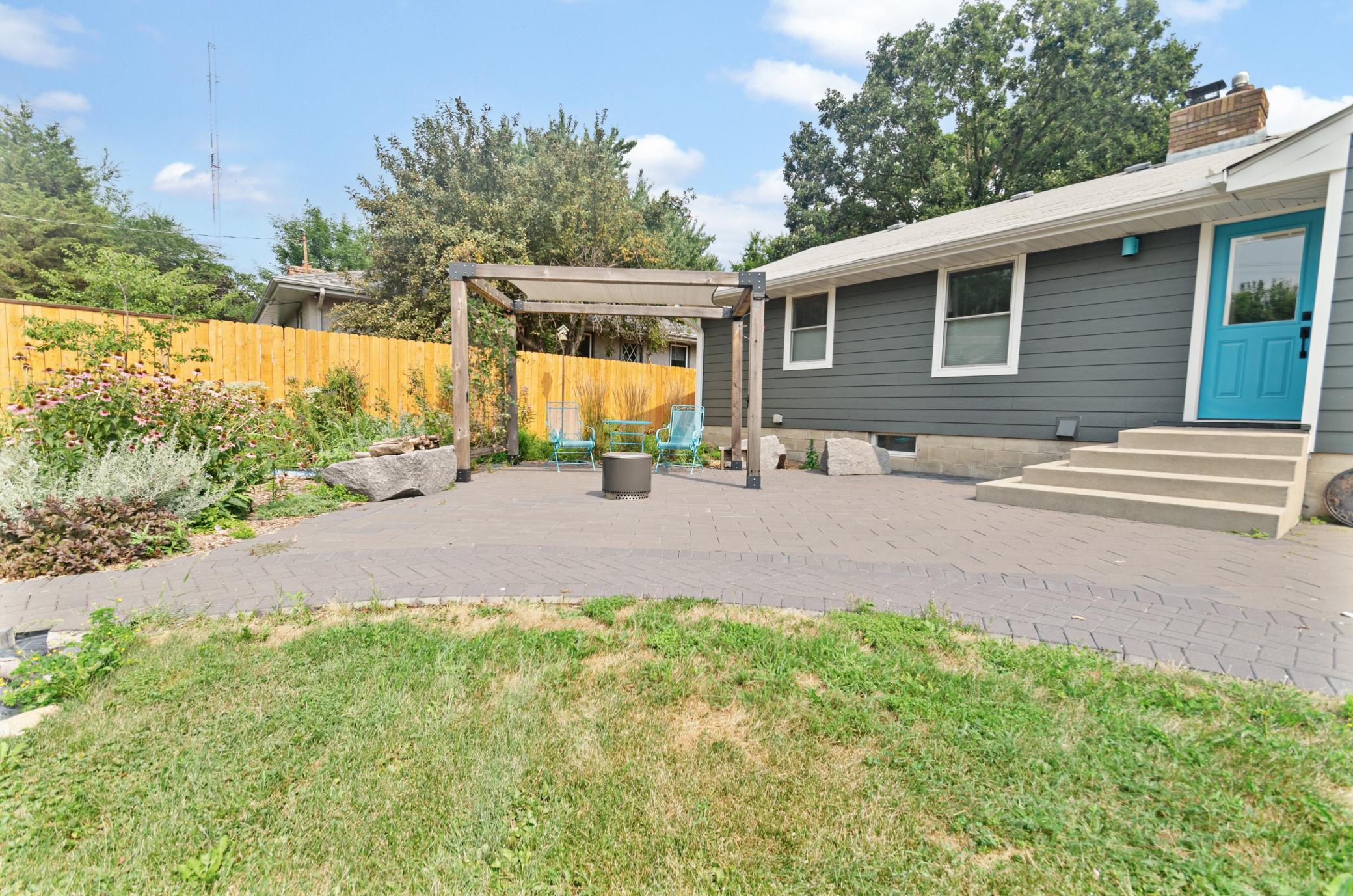 main property photo 19