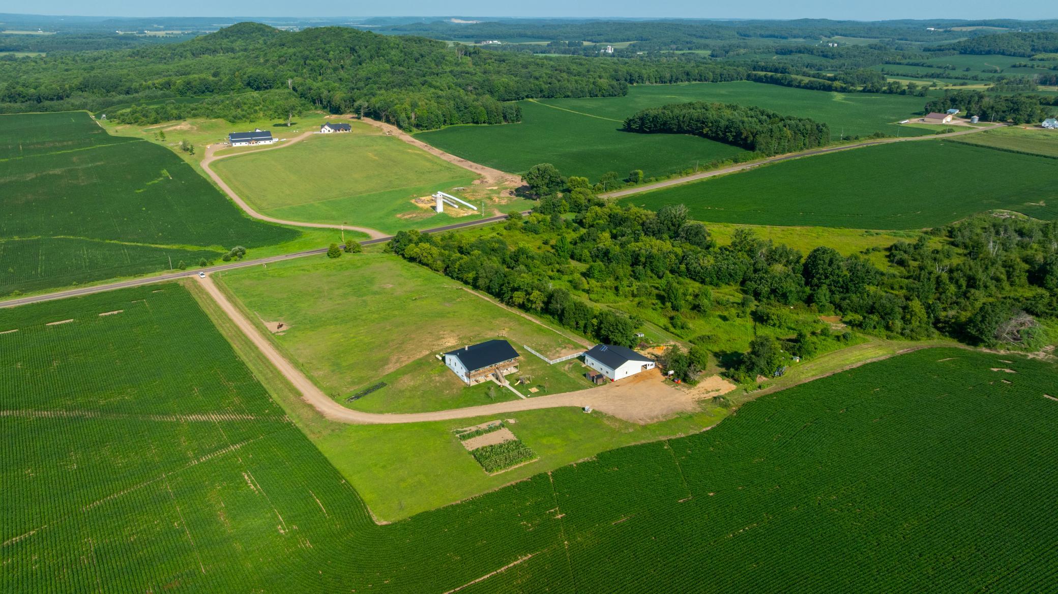 main property photo 8