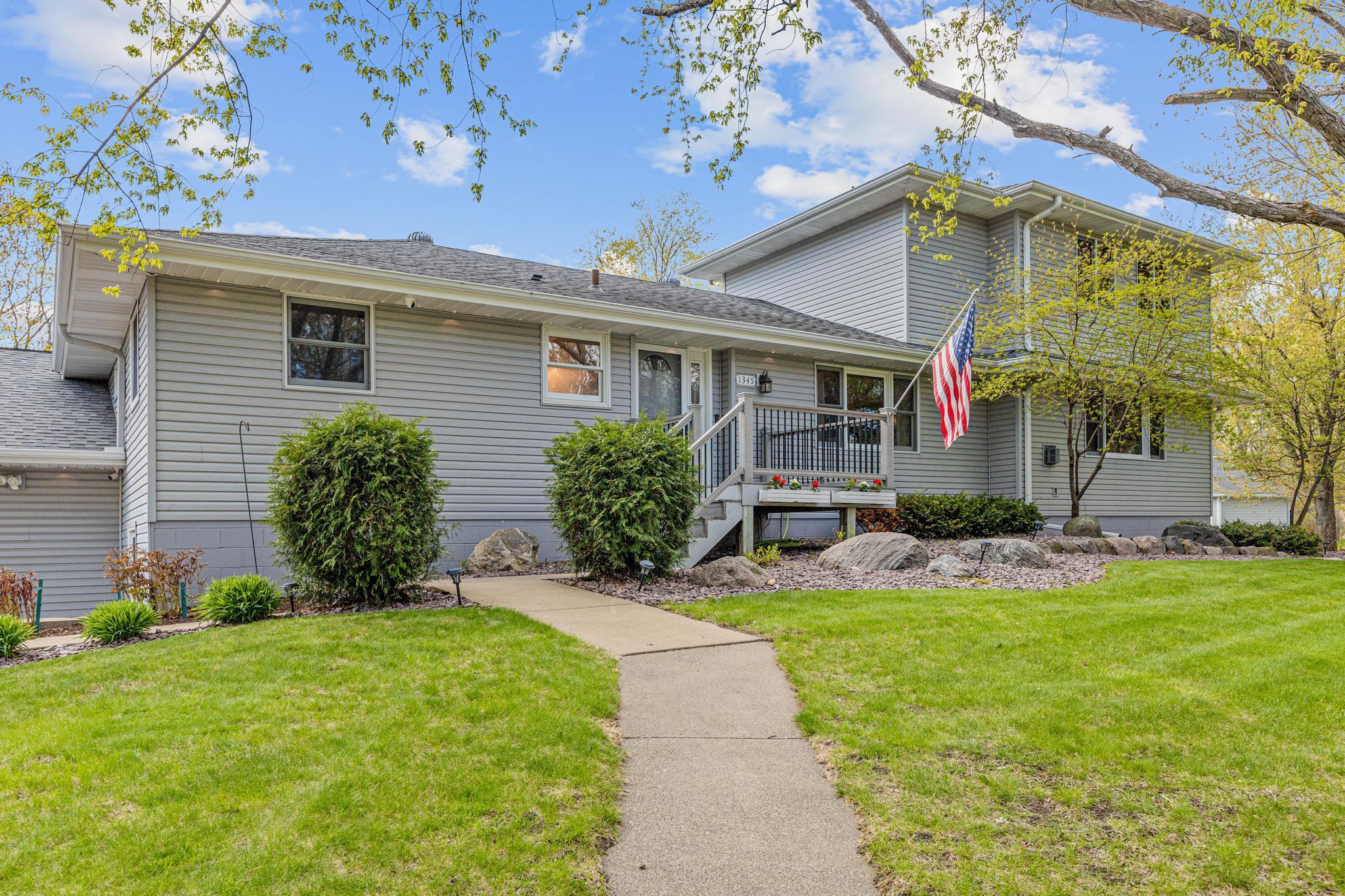 main property photo 41