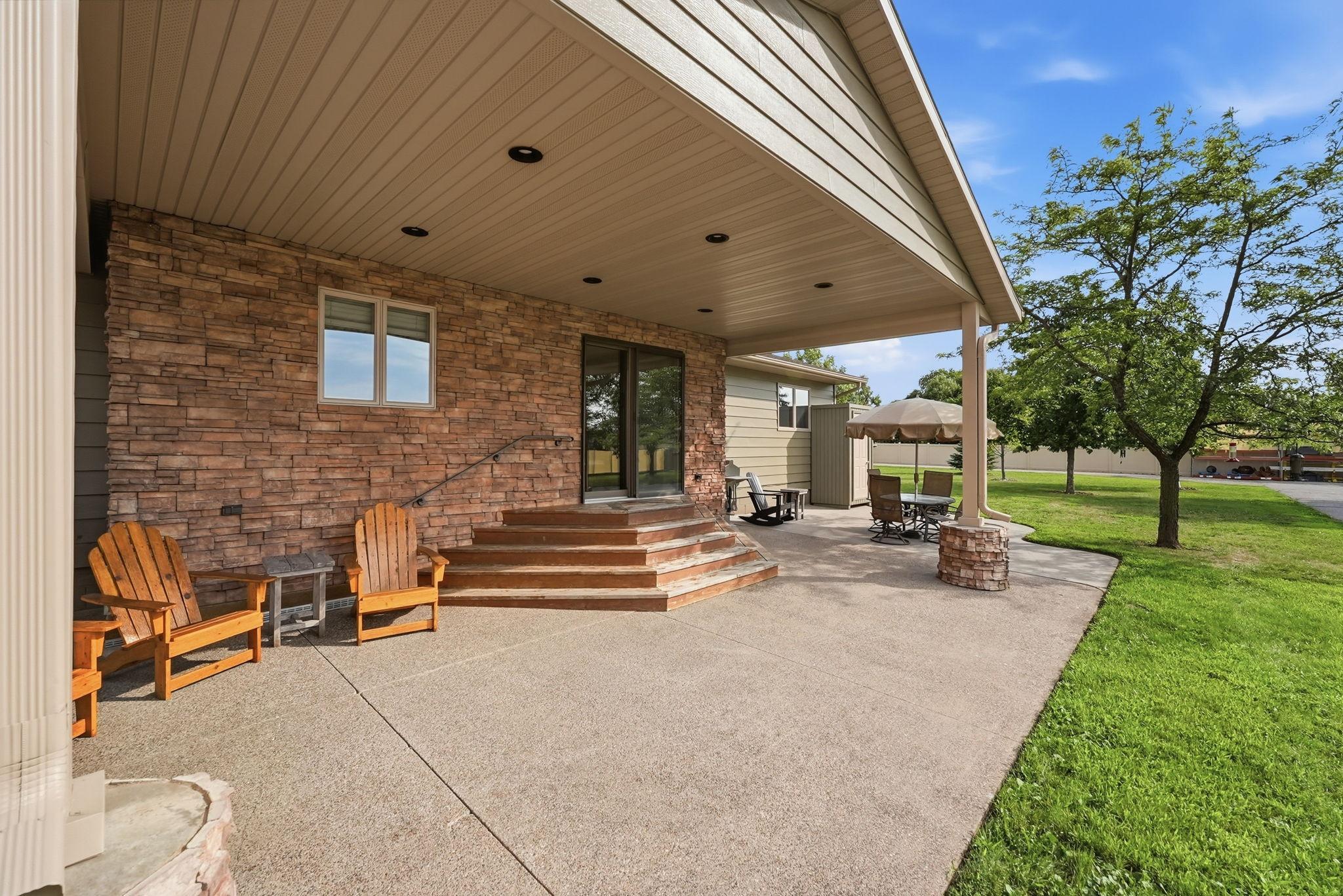 main property photo 41