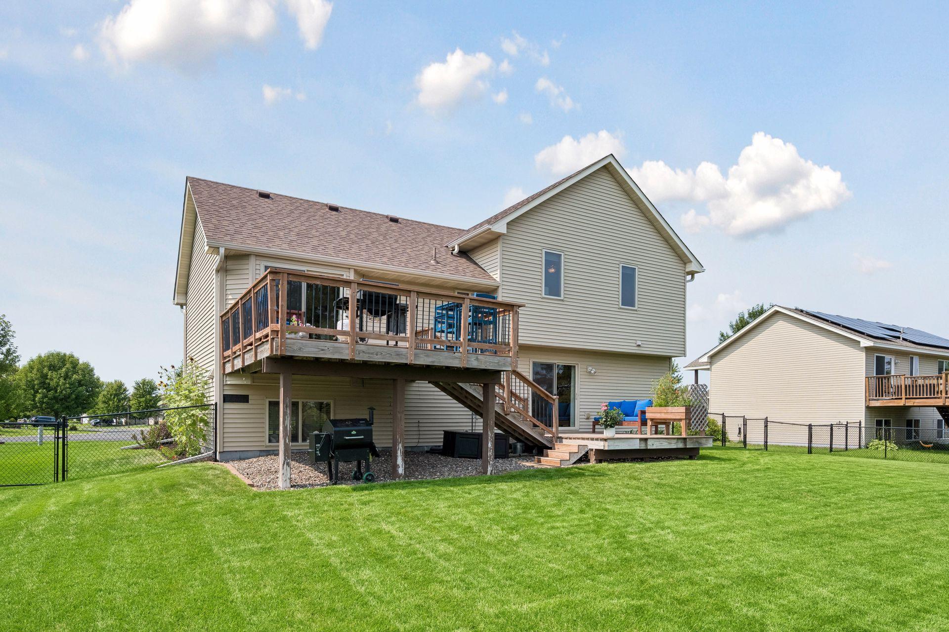 main property photo 45