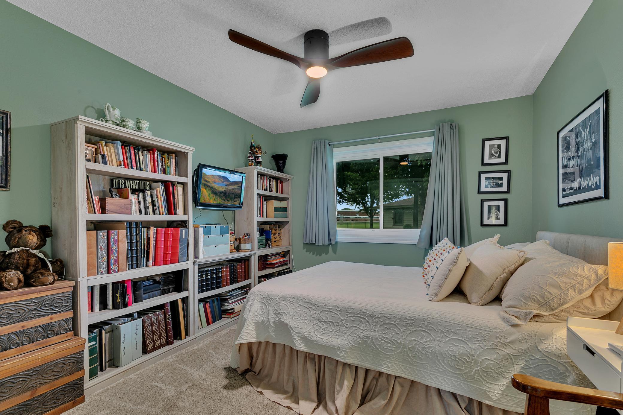 main property photo 18
