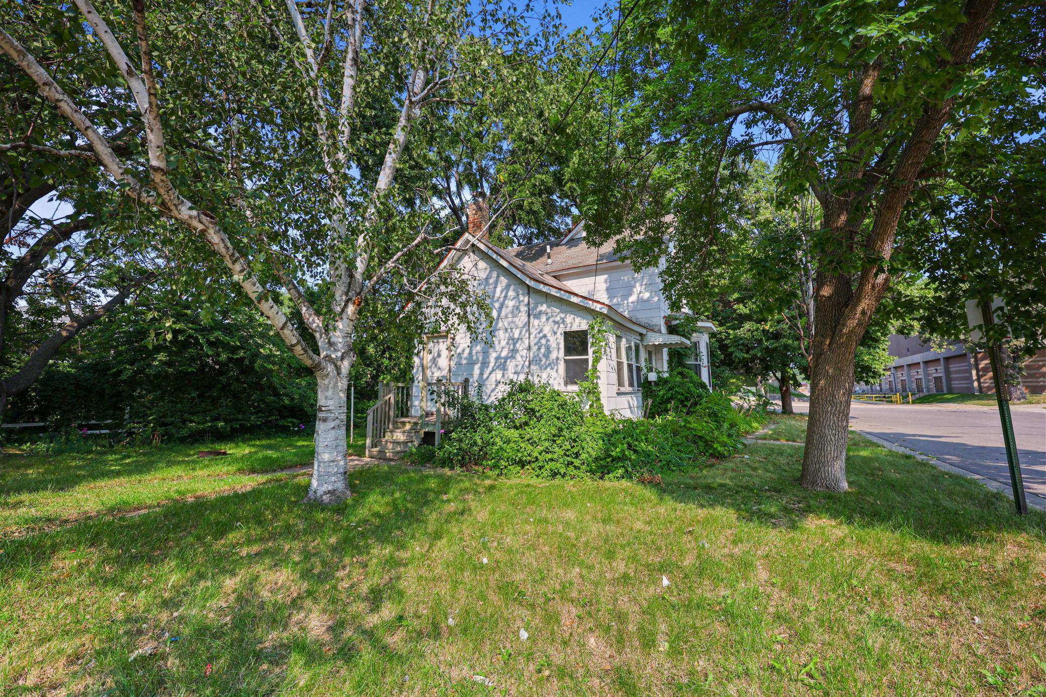 main property photo 3
