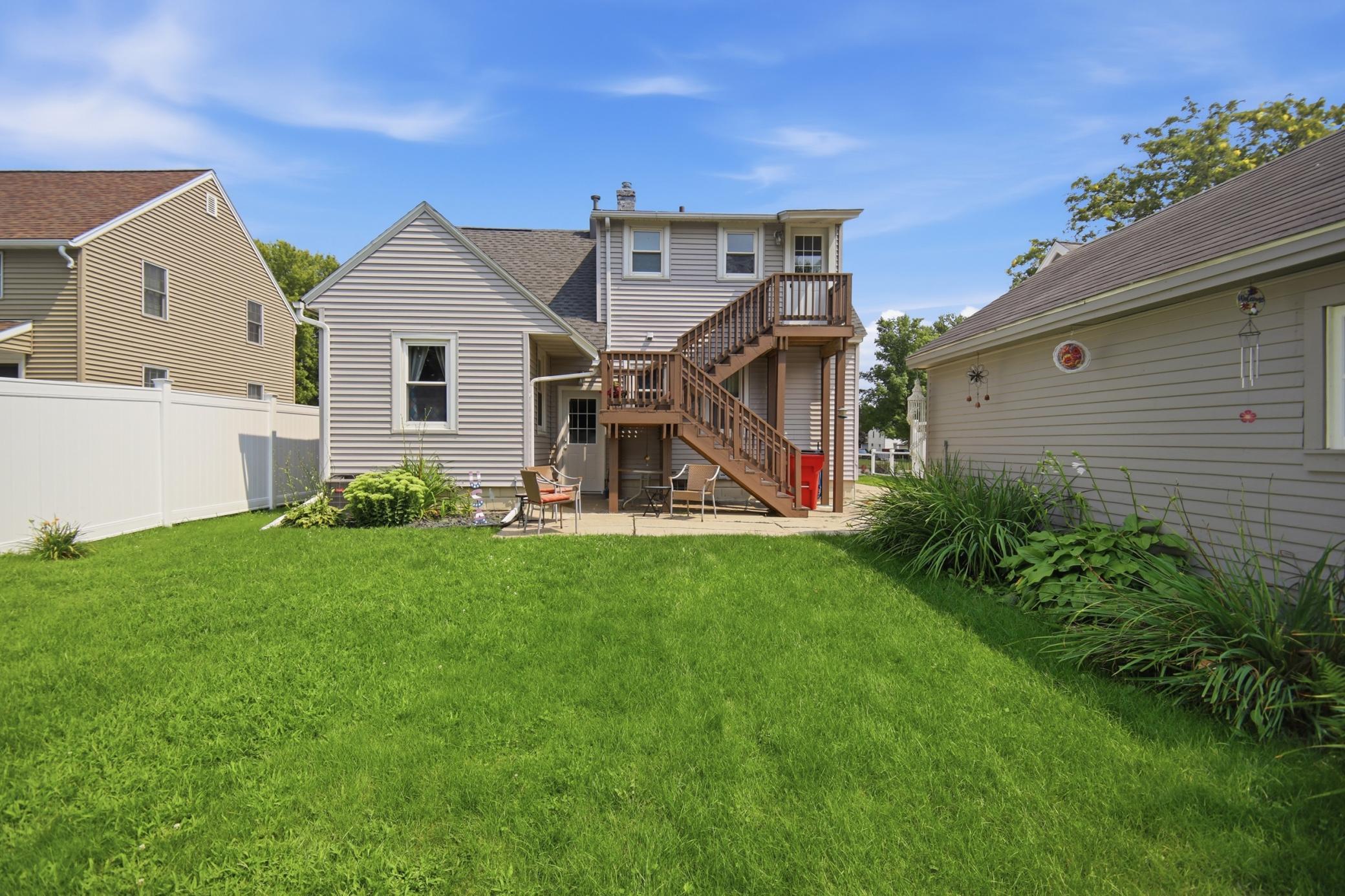 main property photo 31