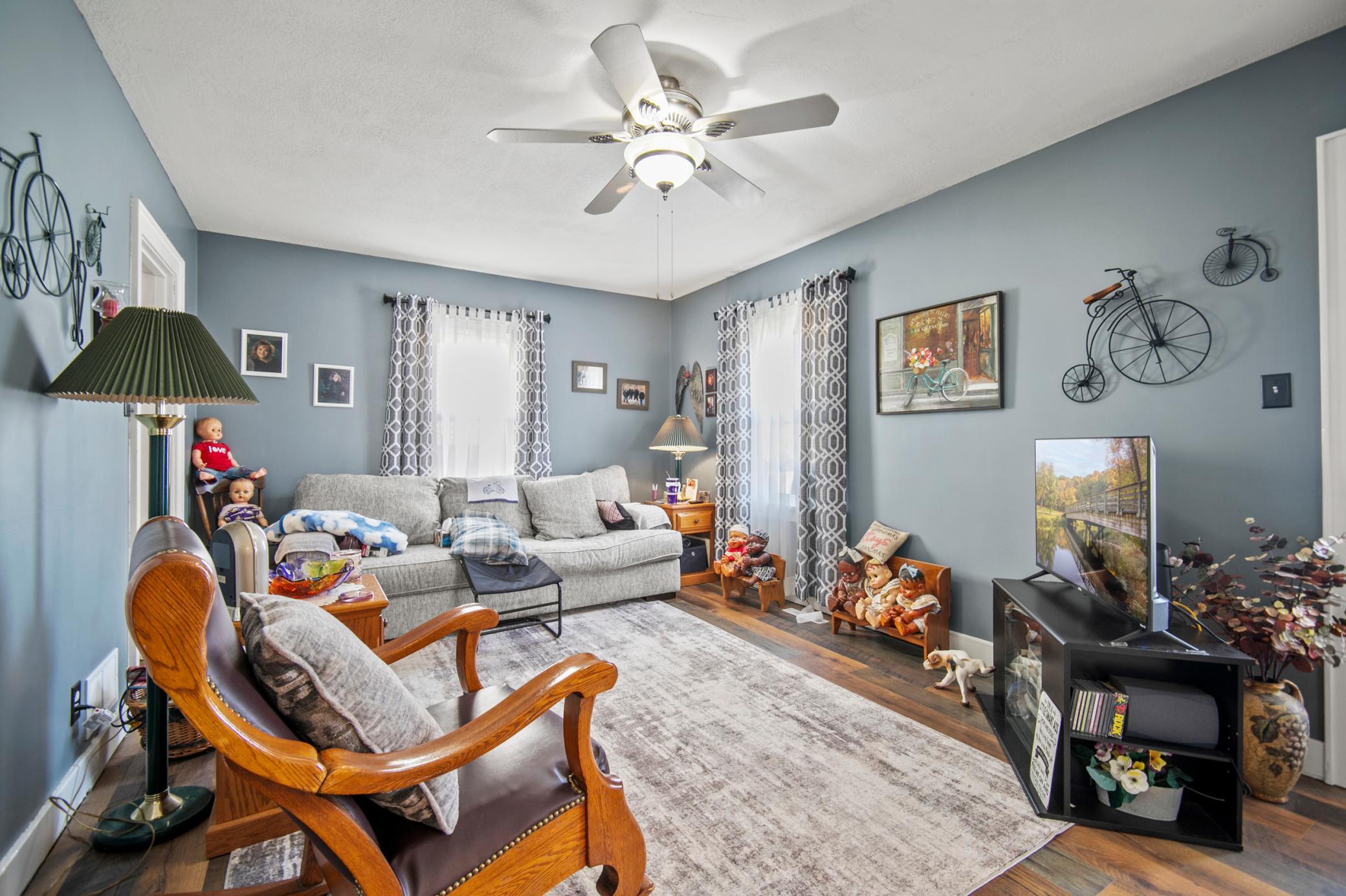 main property photo 7