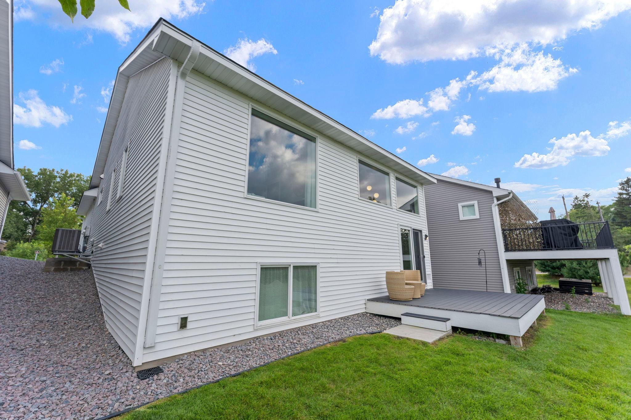 main property photo 50