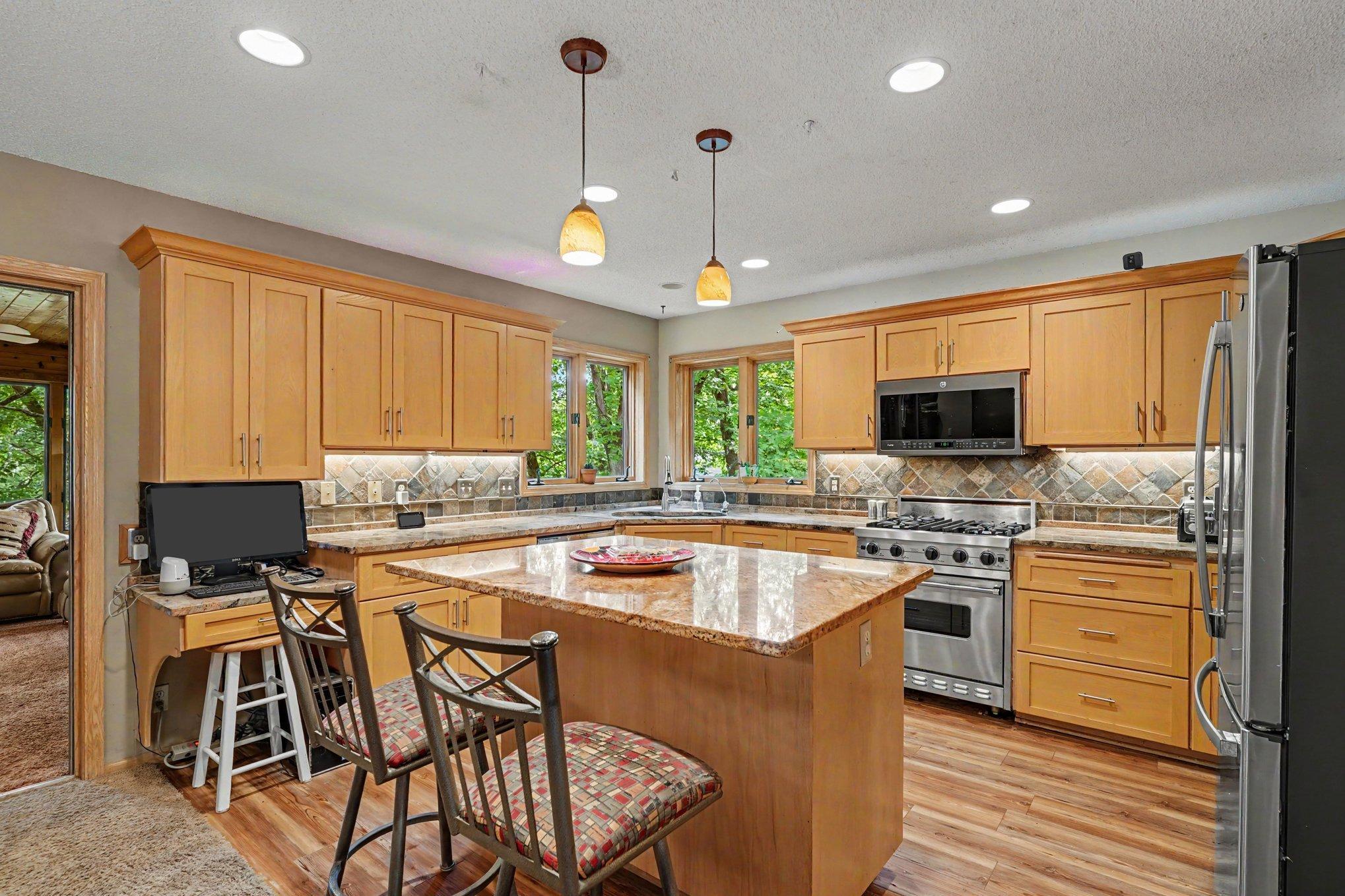 main property photo 12
