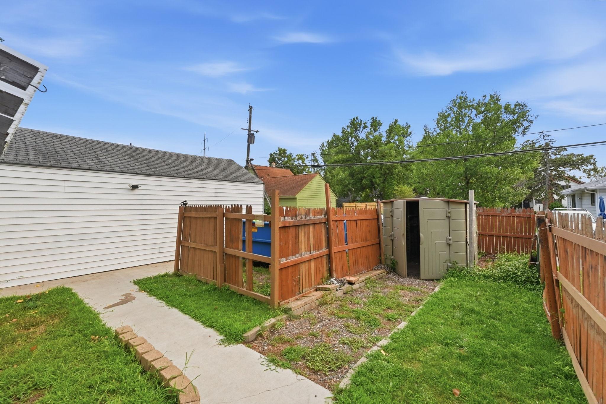 main property photo 27