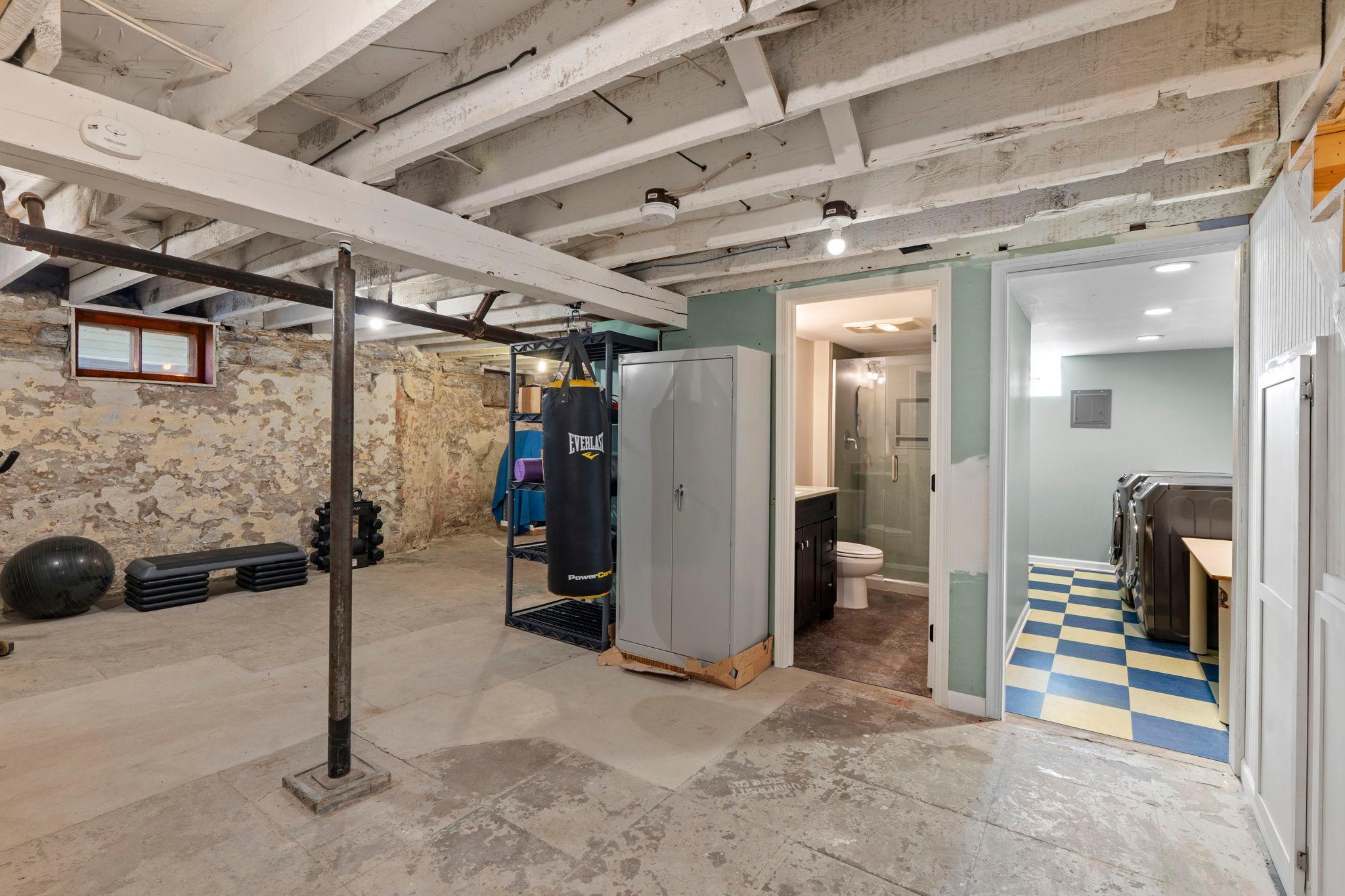 main property photo 37