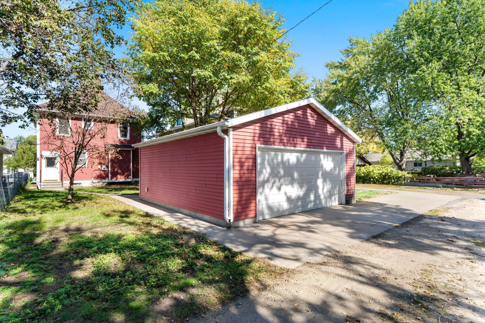 main property photo 46