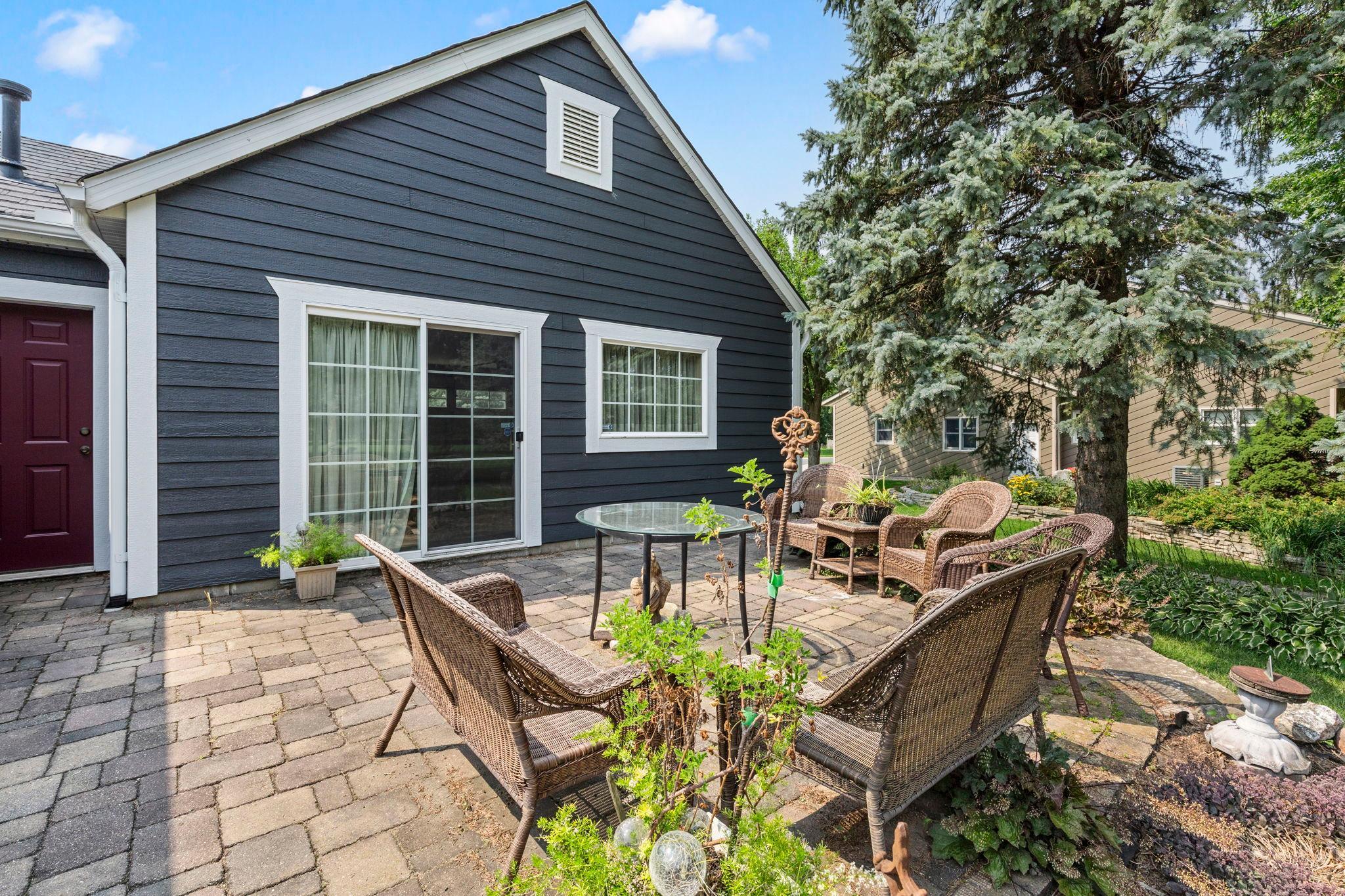 main property photo 50