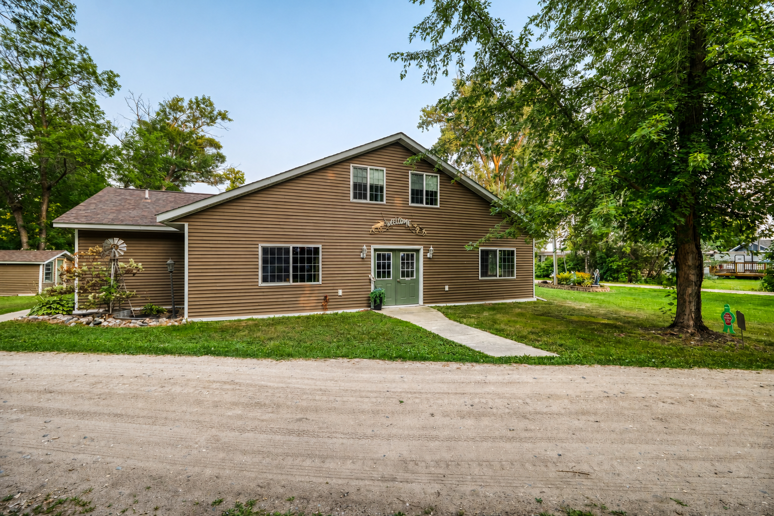 main property photo 35