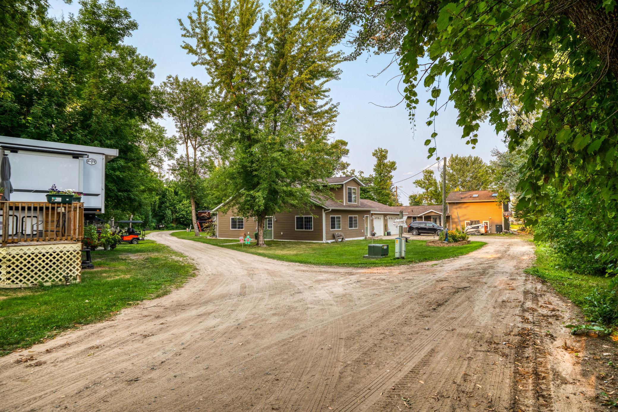 main property photo 37