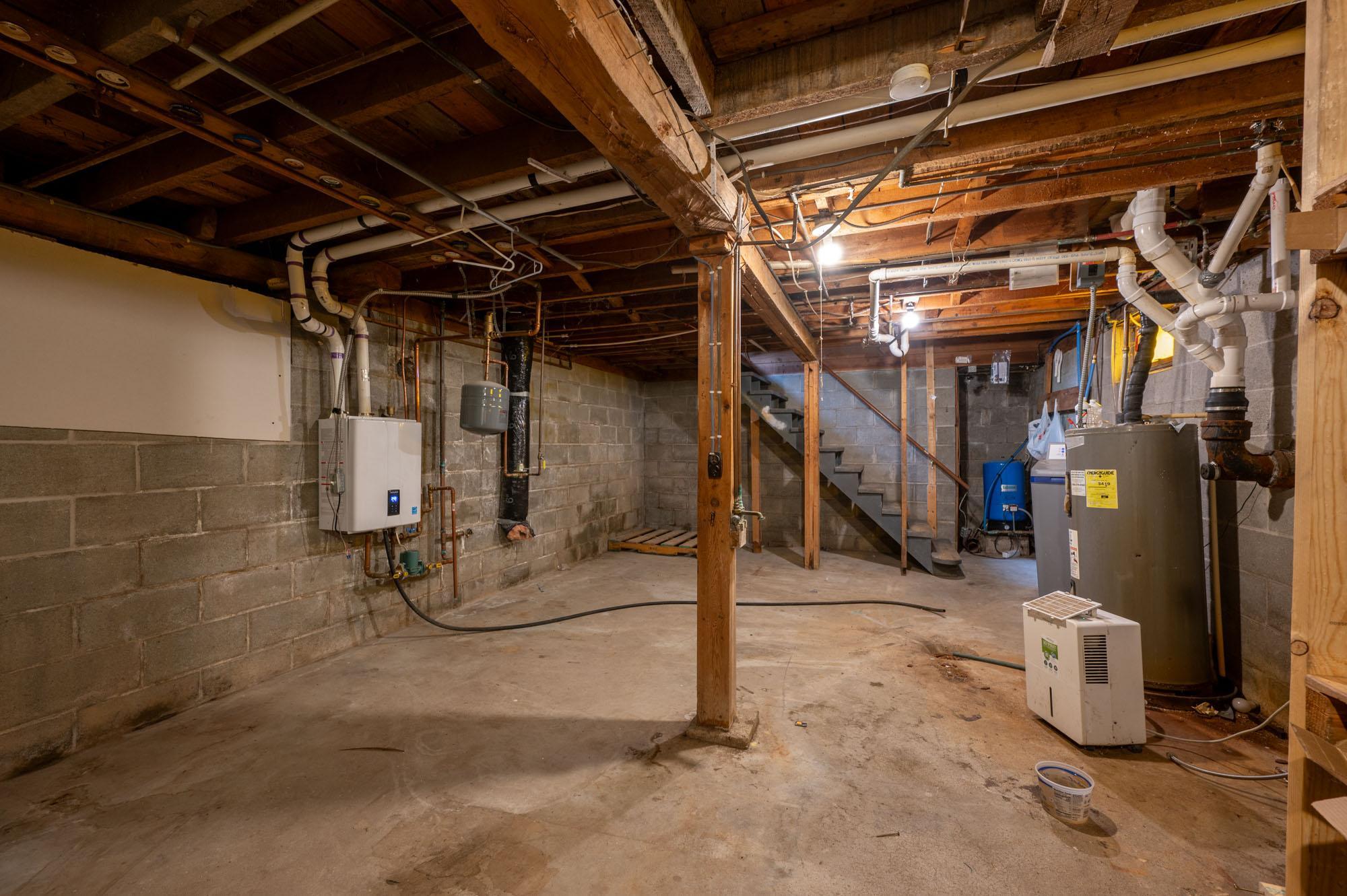 main property photo 45