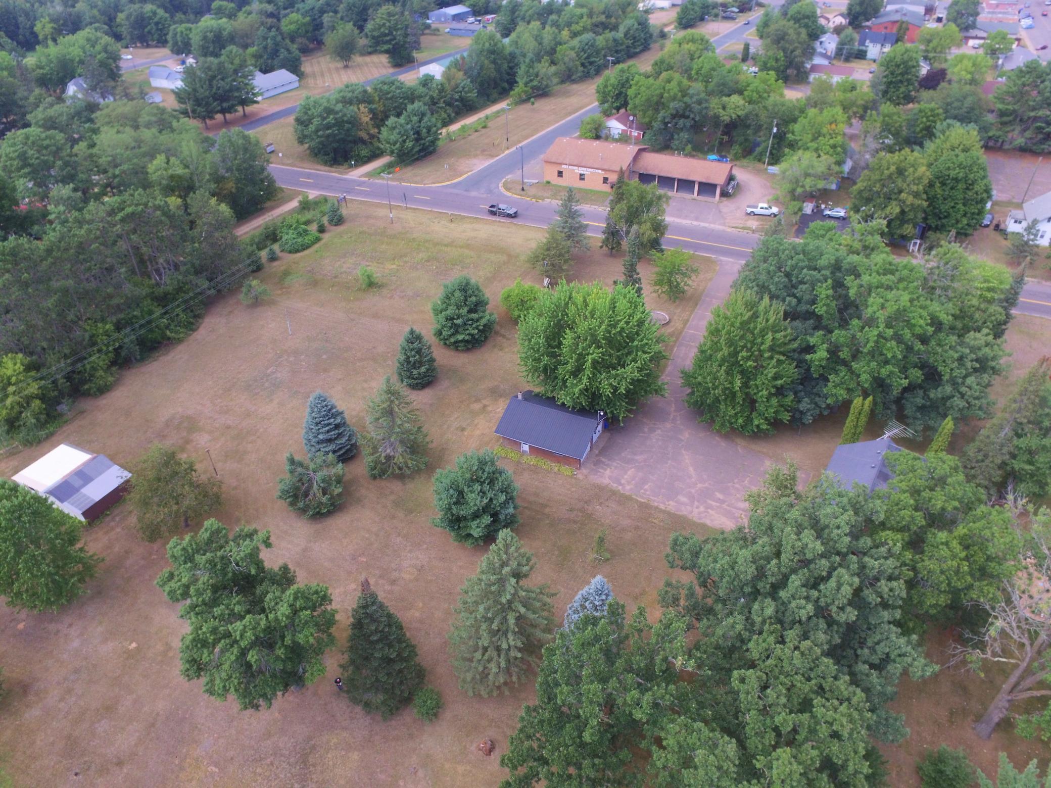 main property photo 30