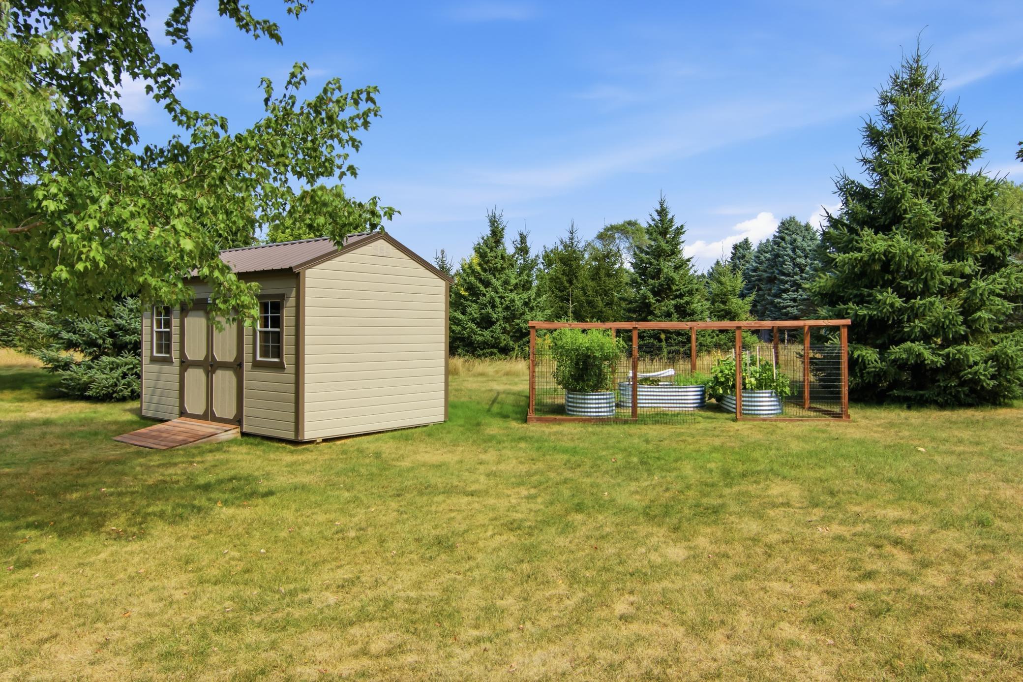 main property photo 35