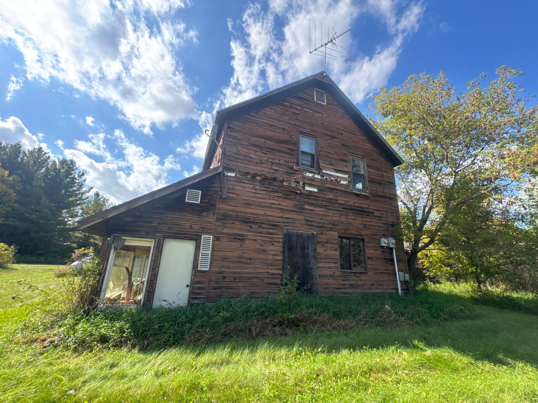 main property photo 3