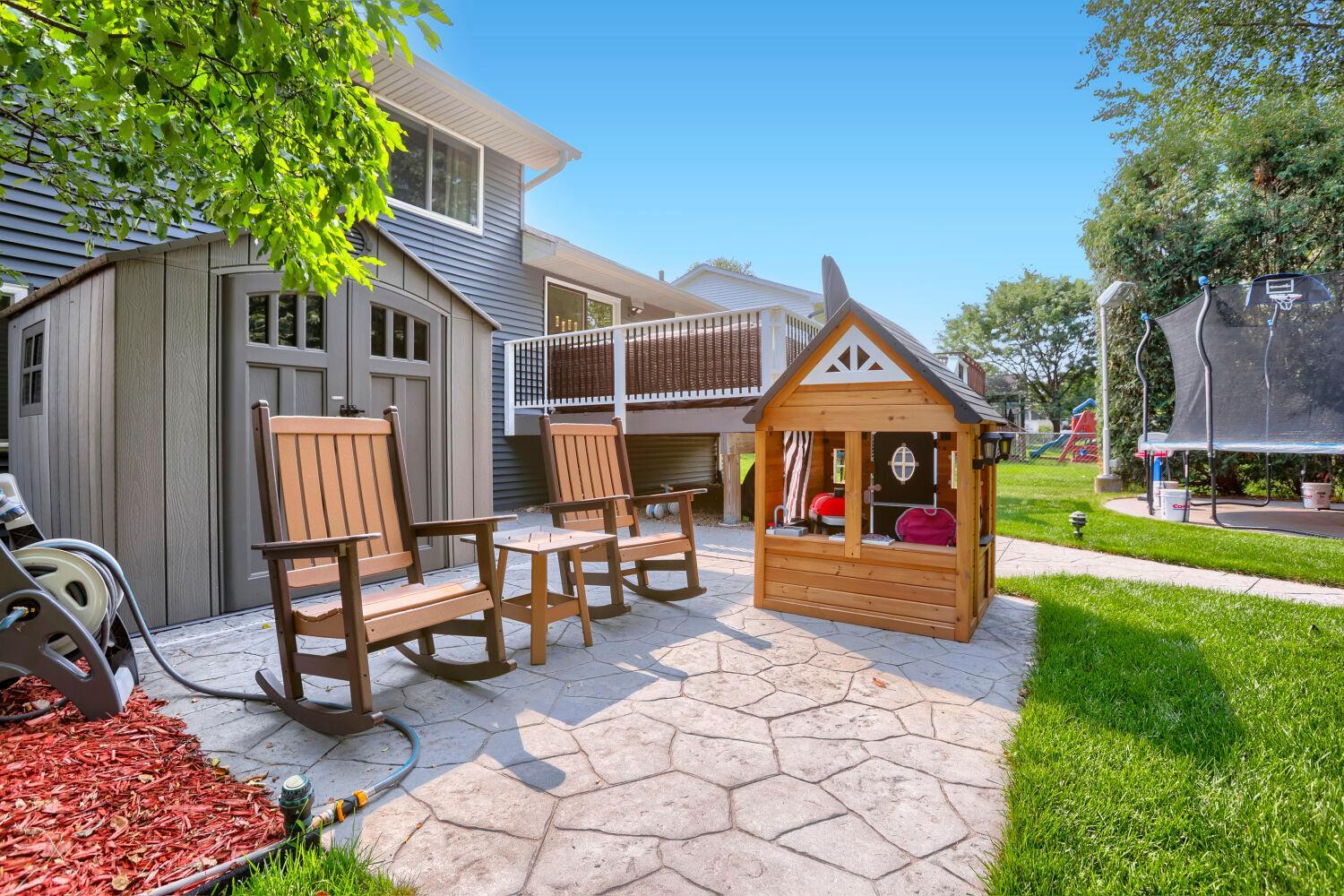 main property photo 25