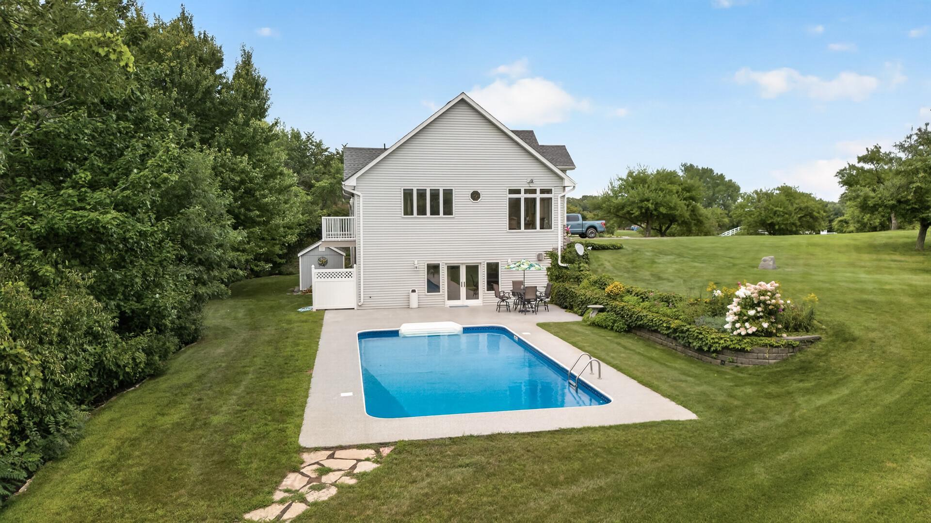 main property photo 89