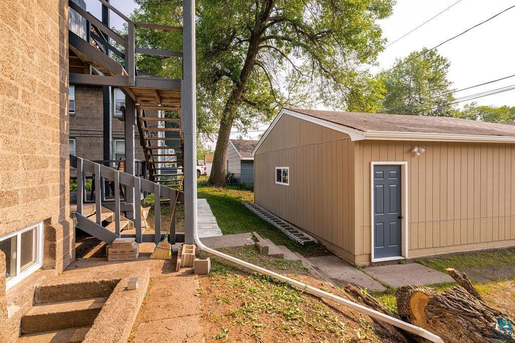 main property photo 44