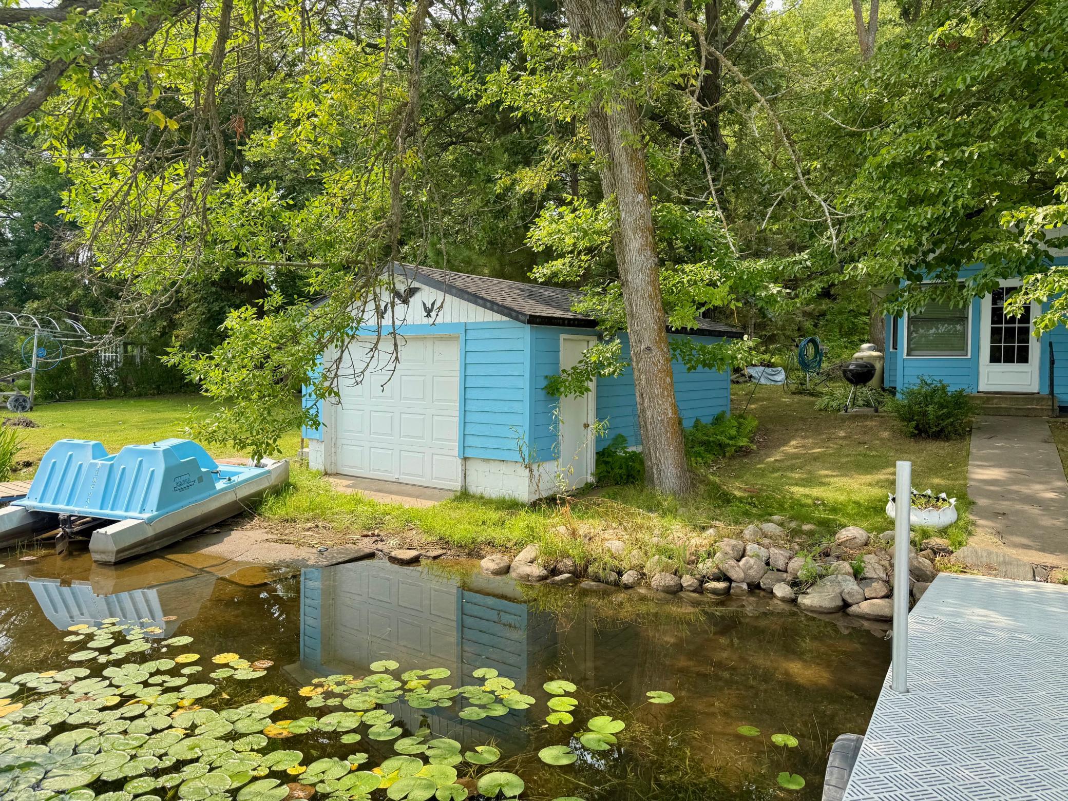 main property photo 23