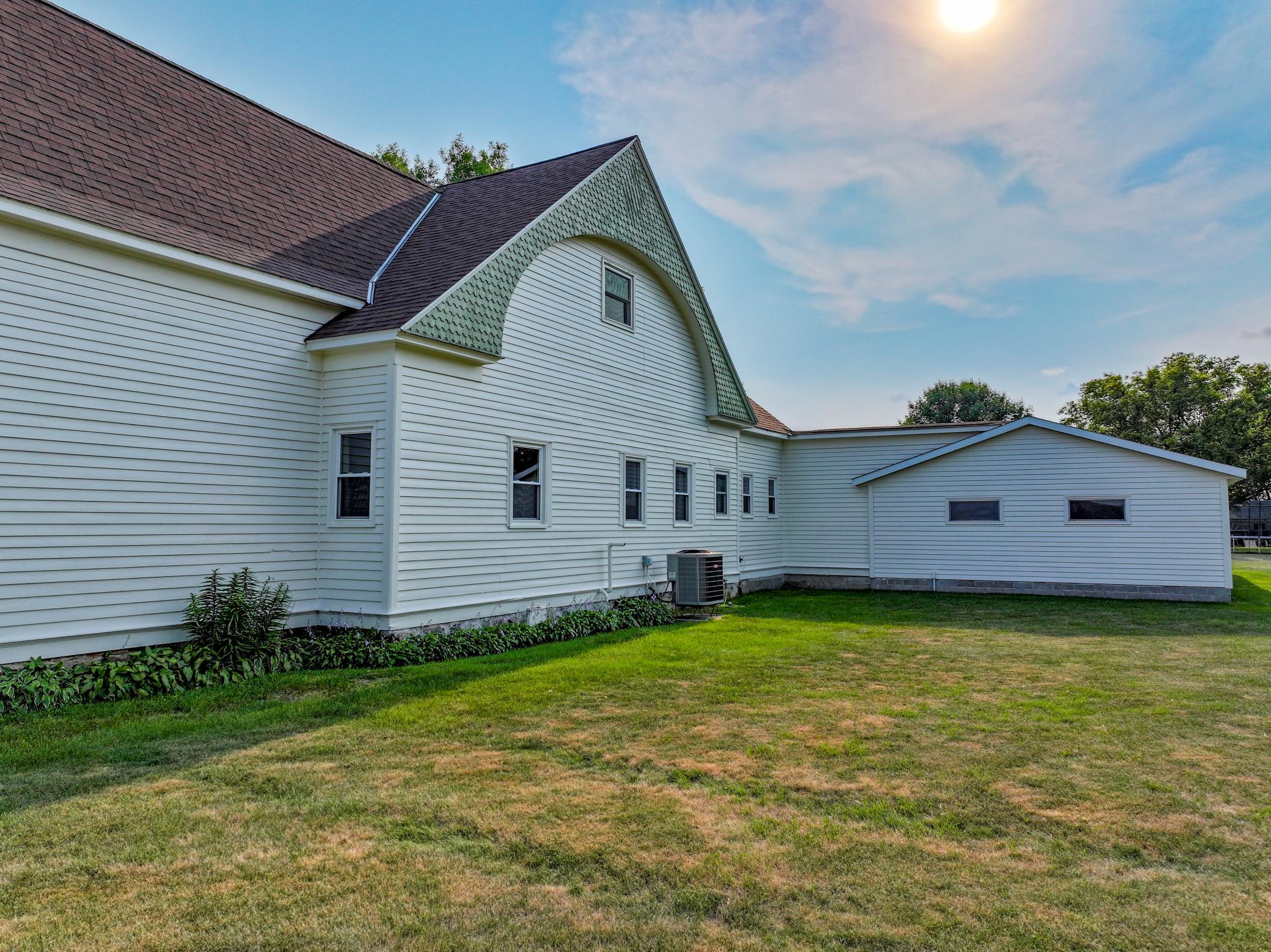 main property photo 51