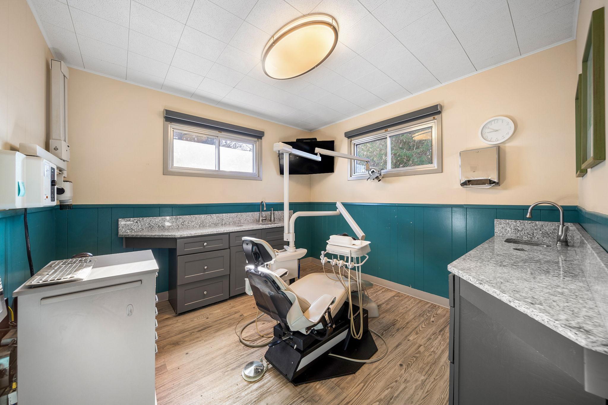 main property photo 12