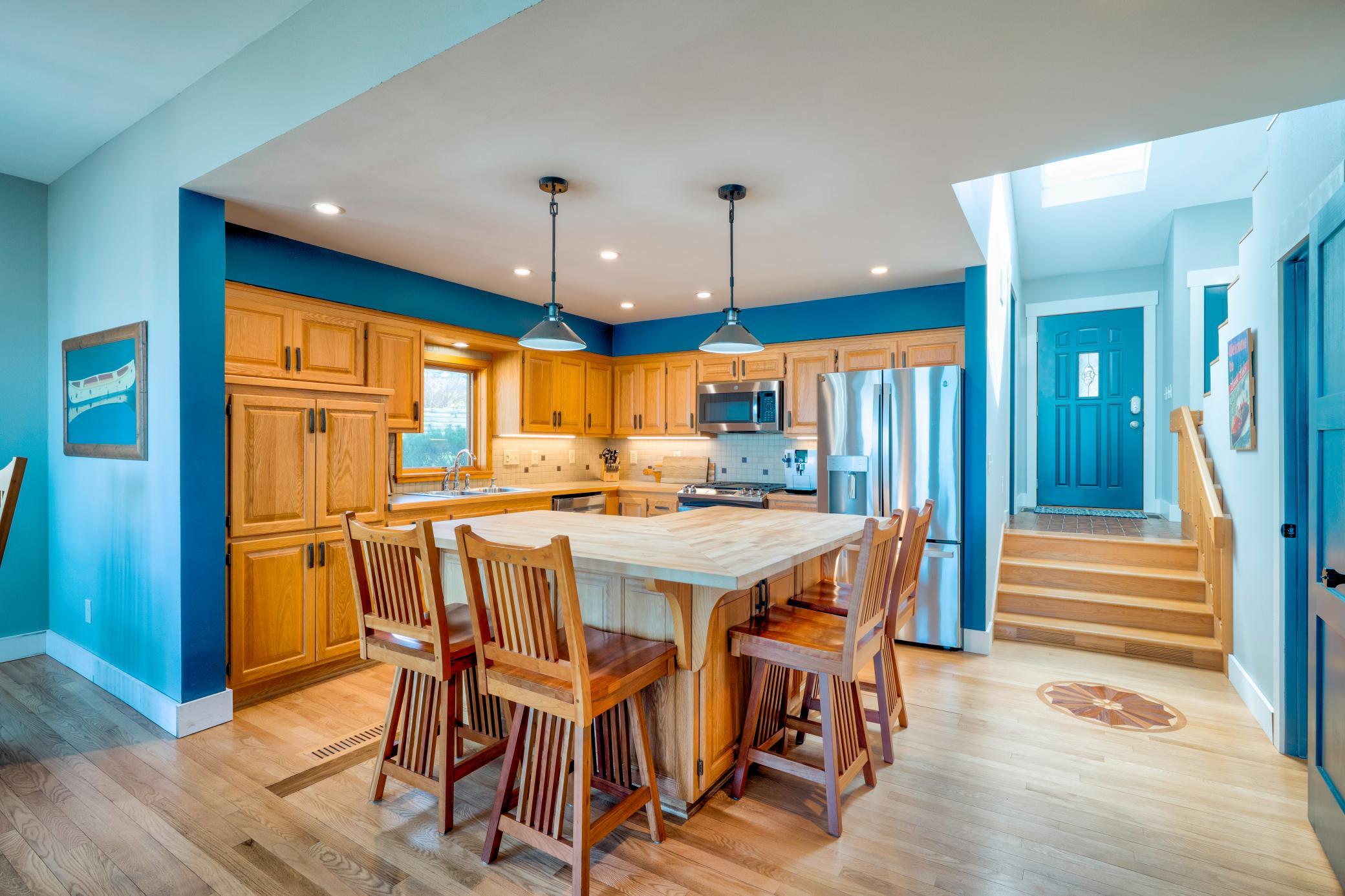main property photo 8