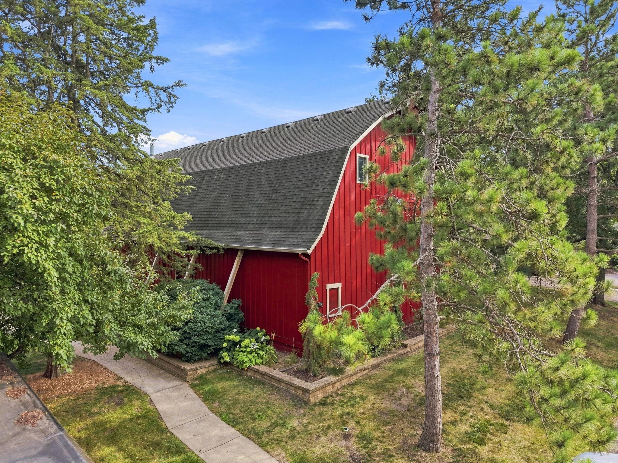 main property photo 54