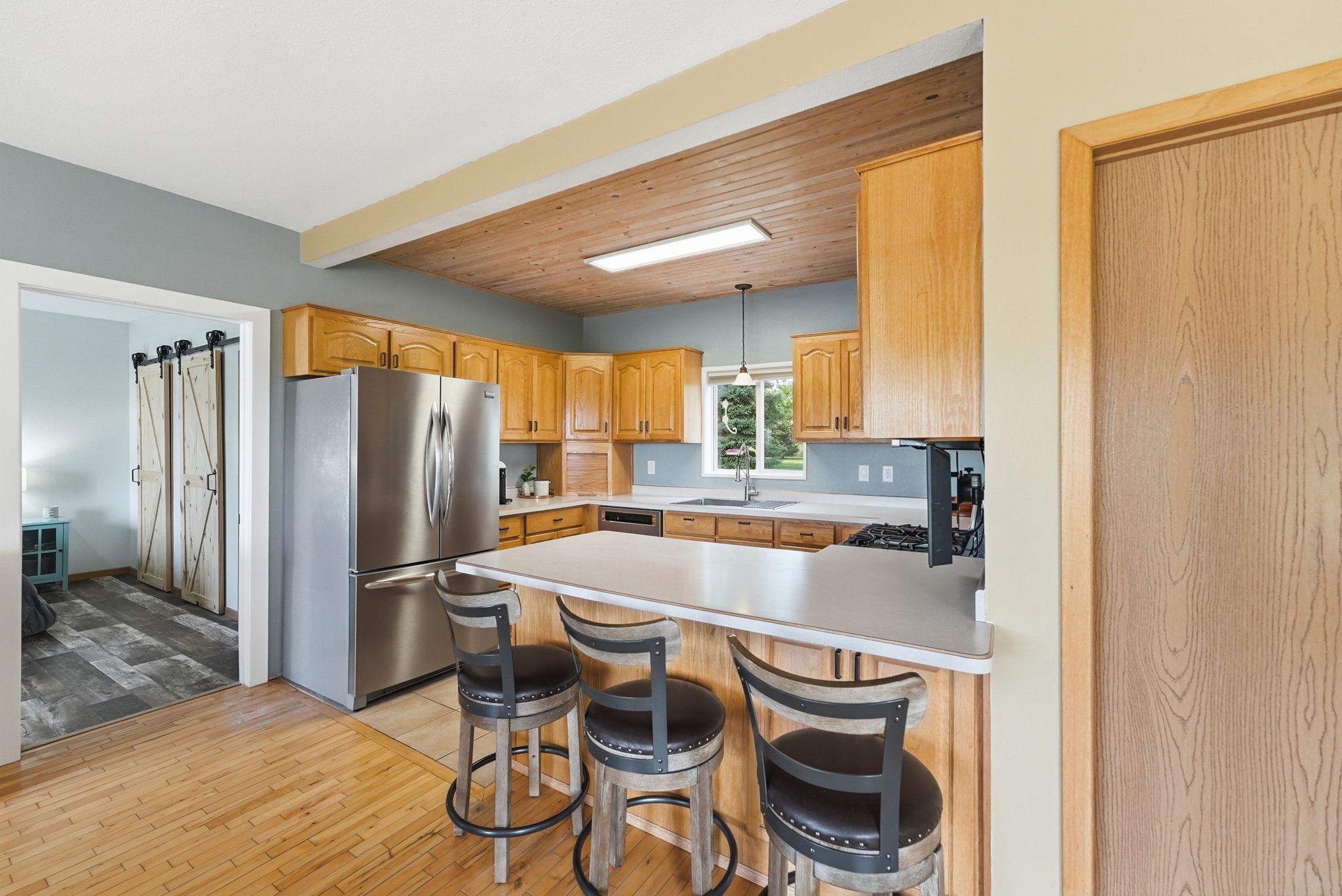 main property photo 19