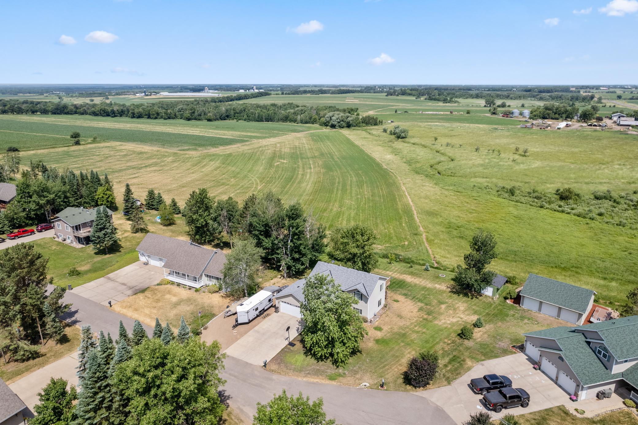 main property photo 30