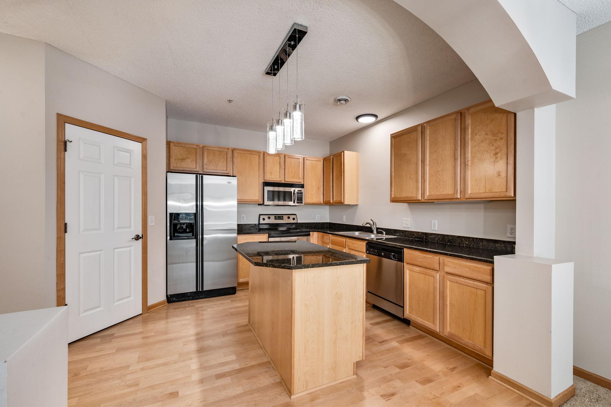 main property photo 8