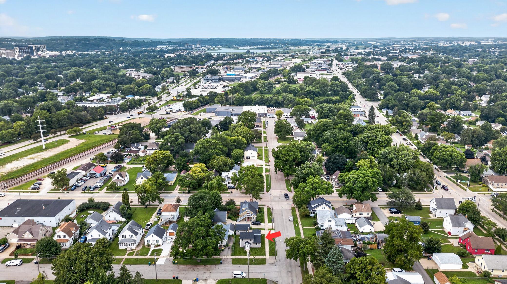 main property photo 41