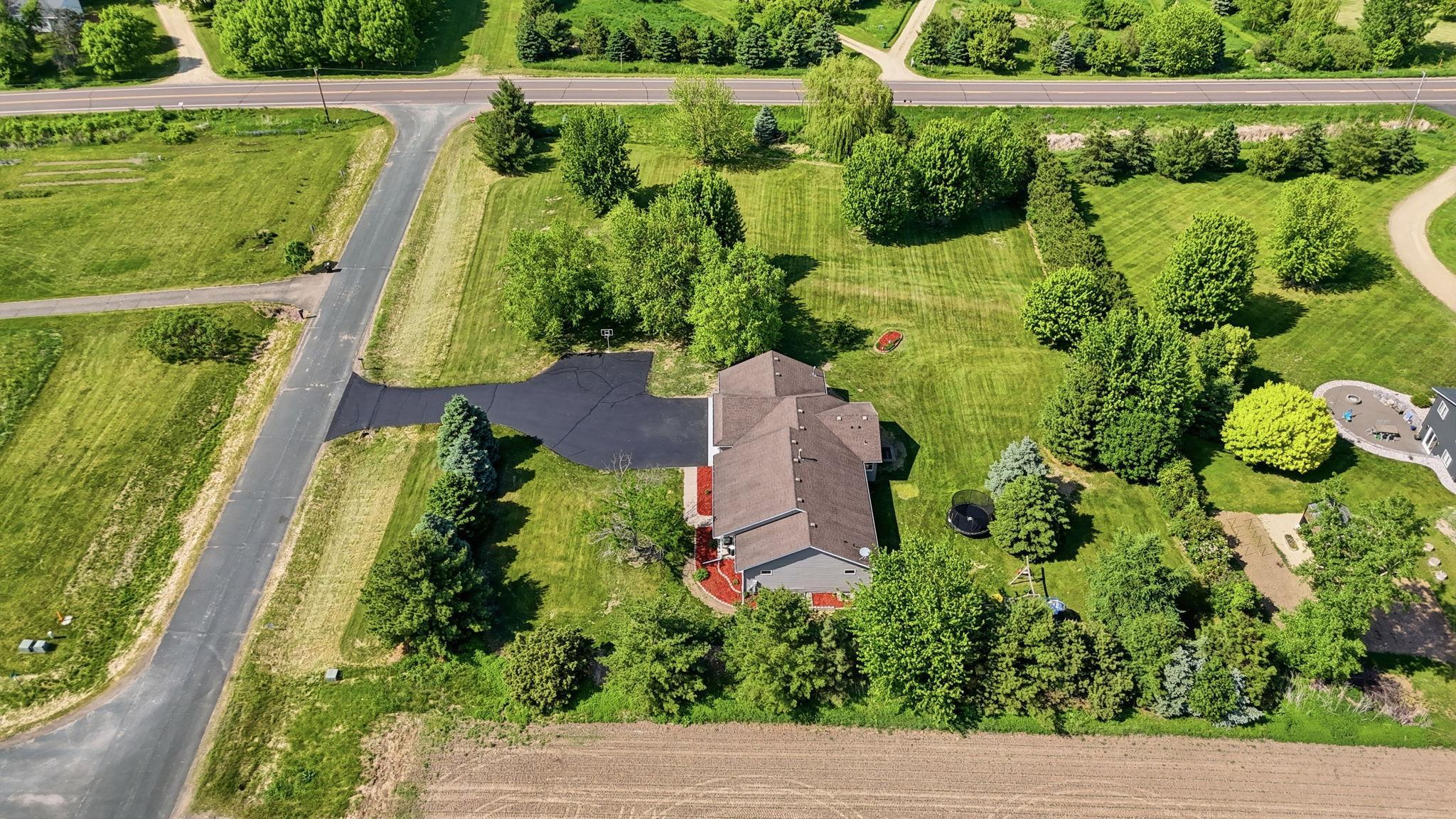 main property photo 40