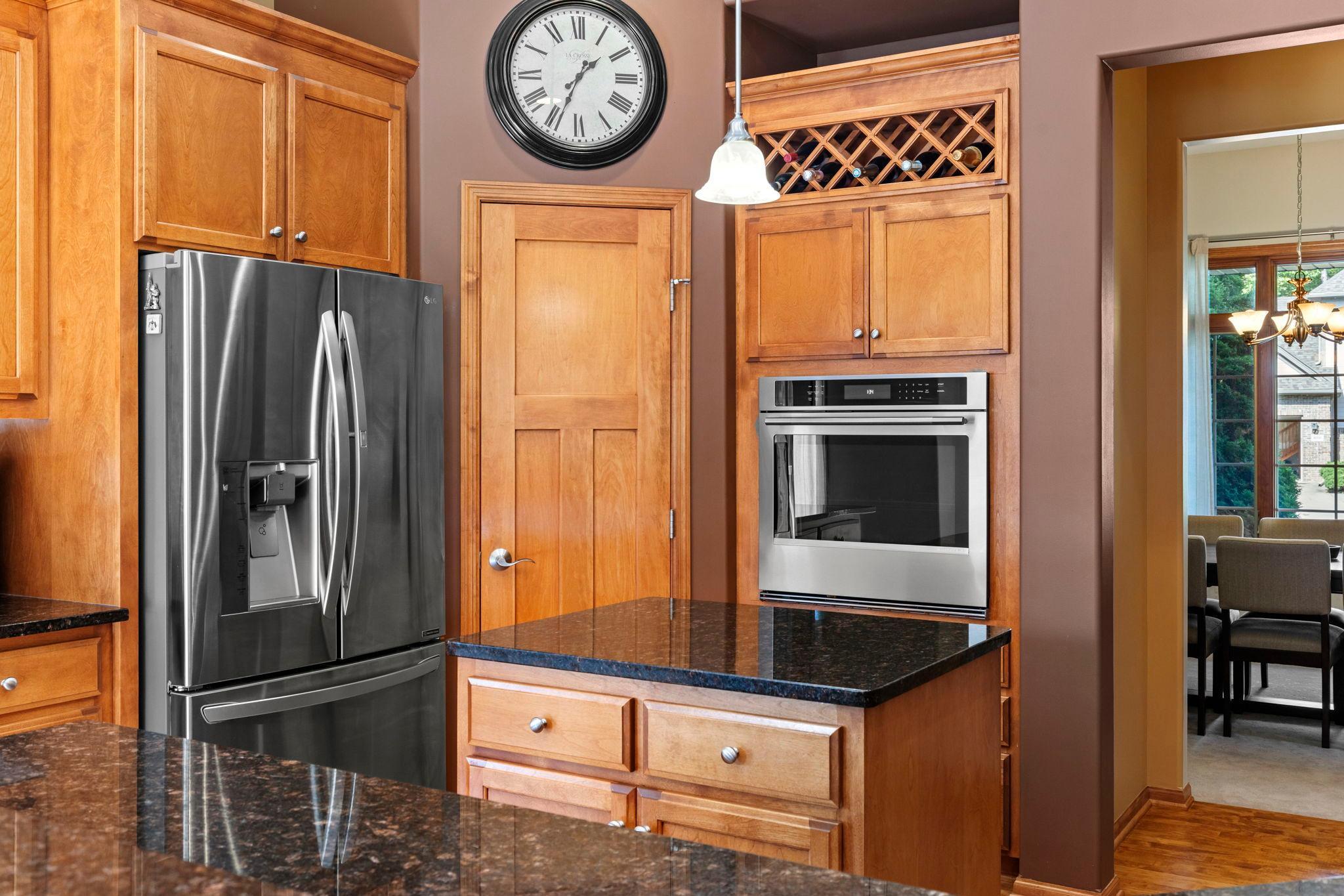 main property photo 9