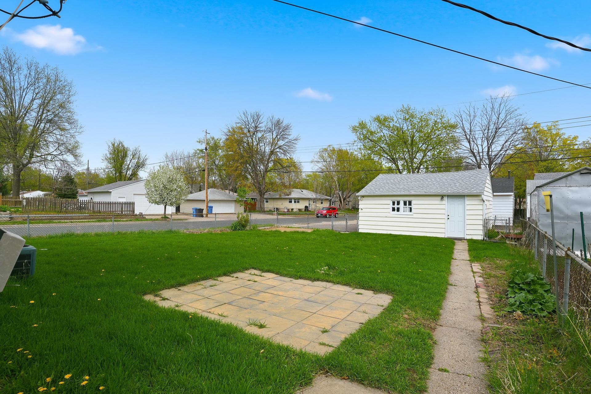 main property photo 10