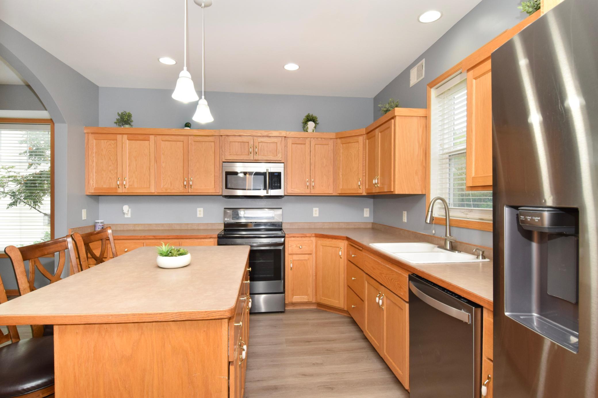 main property photo 9